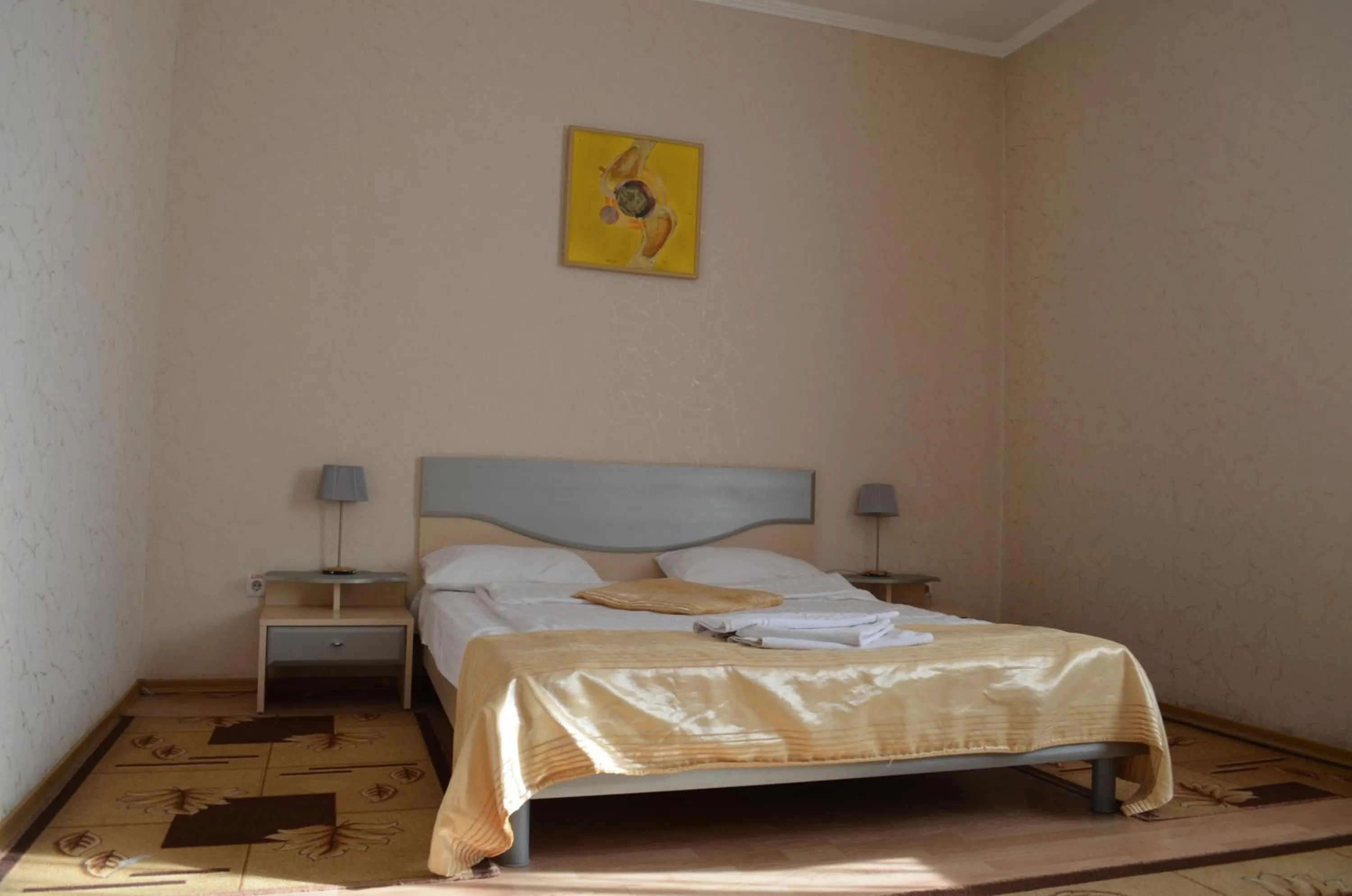 Bed in Gostiniy Dvor