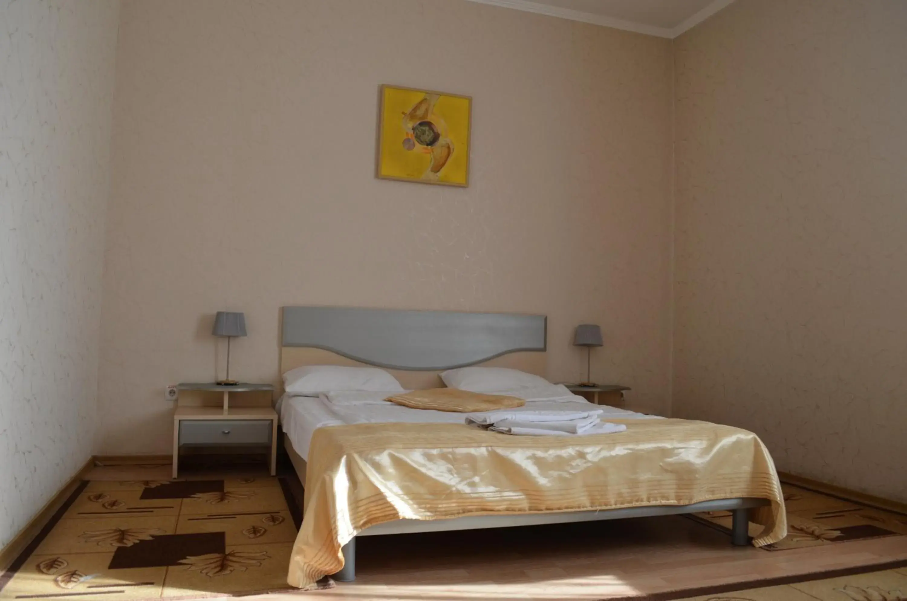Small Double Room in Gostiniy Dvor Small Double Room in Gostiniy Dvor