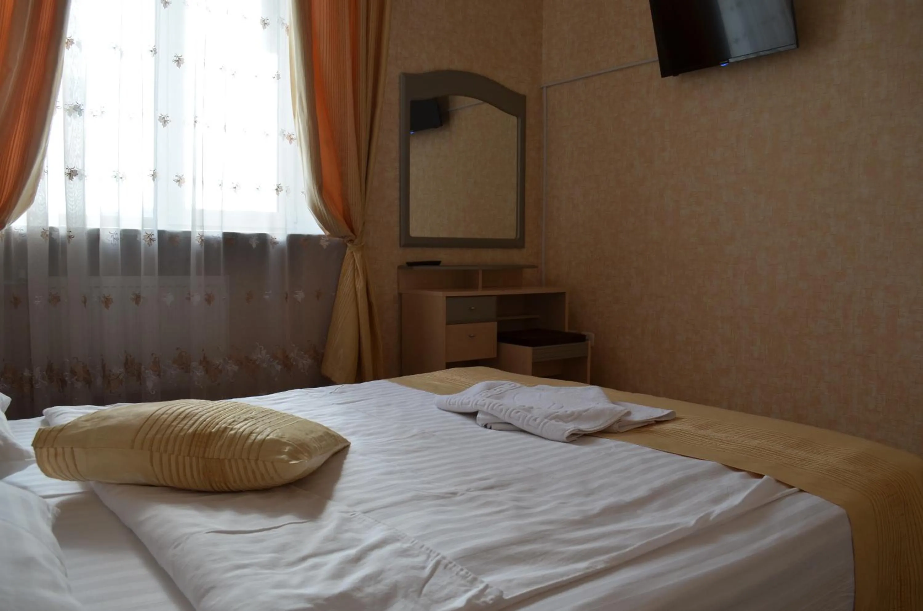 Bed in Gostiniy Dvor