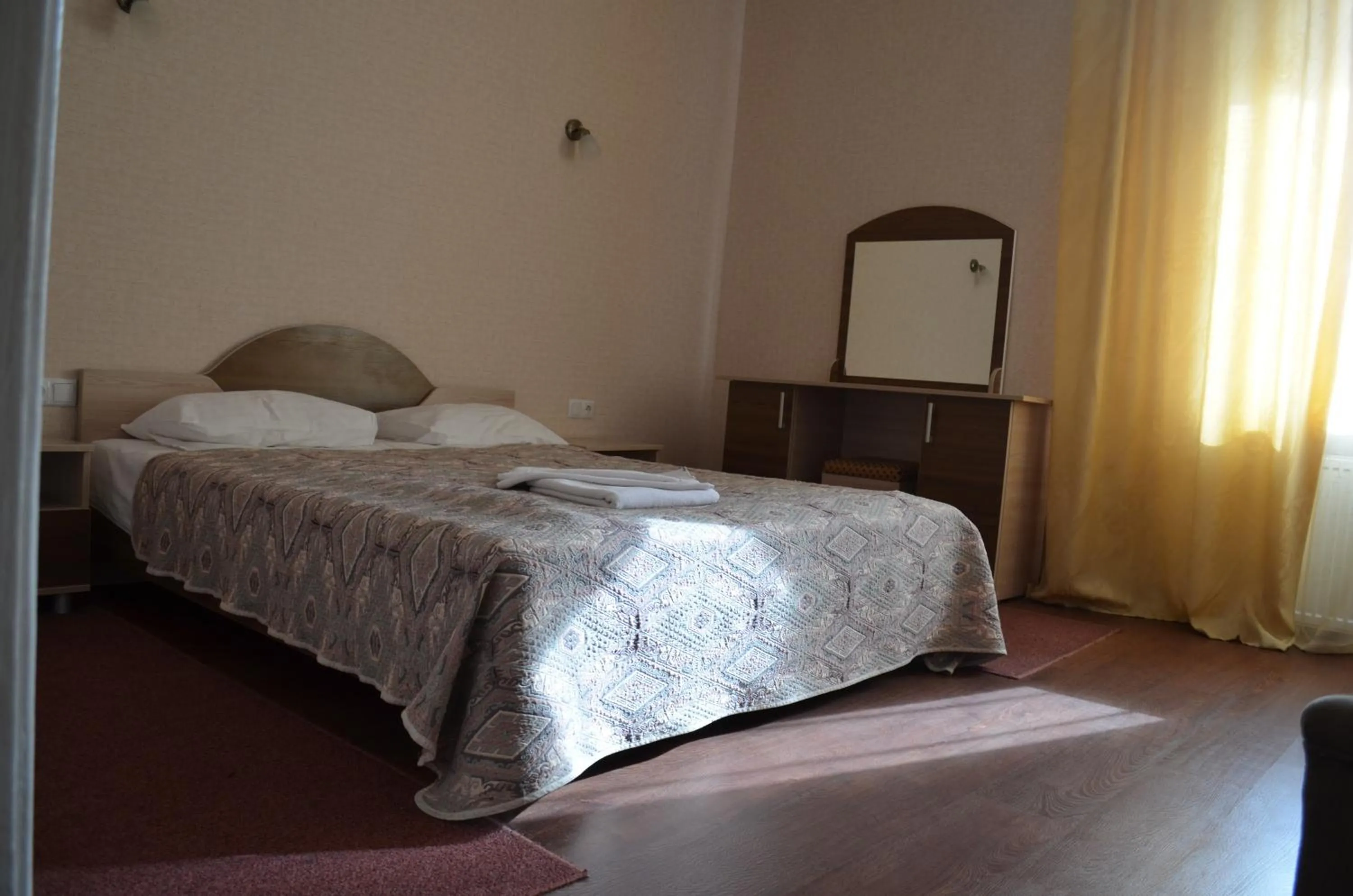 Bed in Gostiniy Dvor