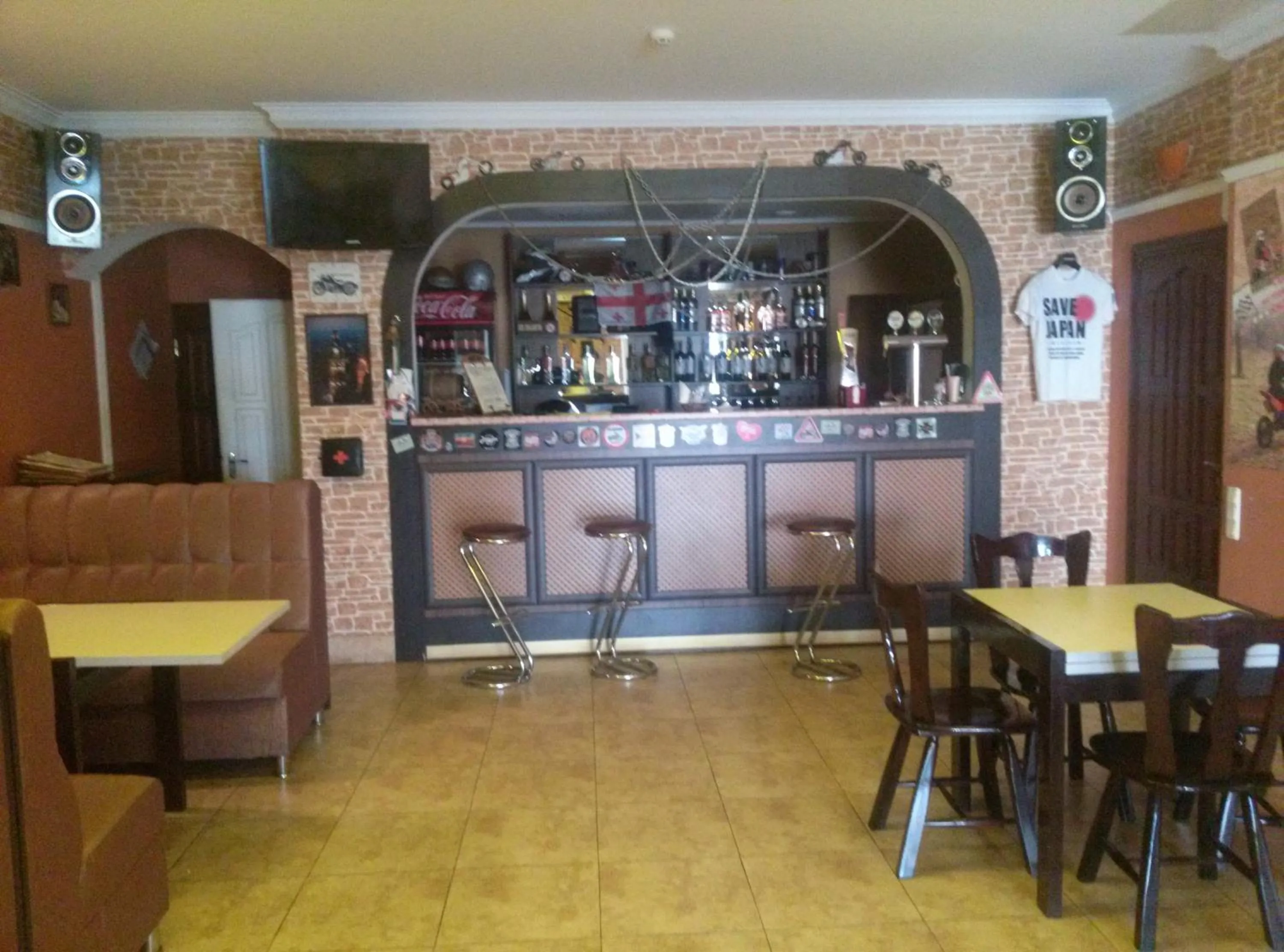 Restaurant/places to eat in Gostiniy Dvor