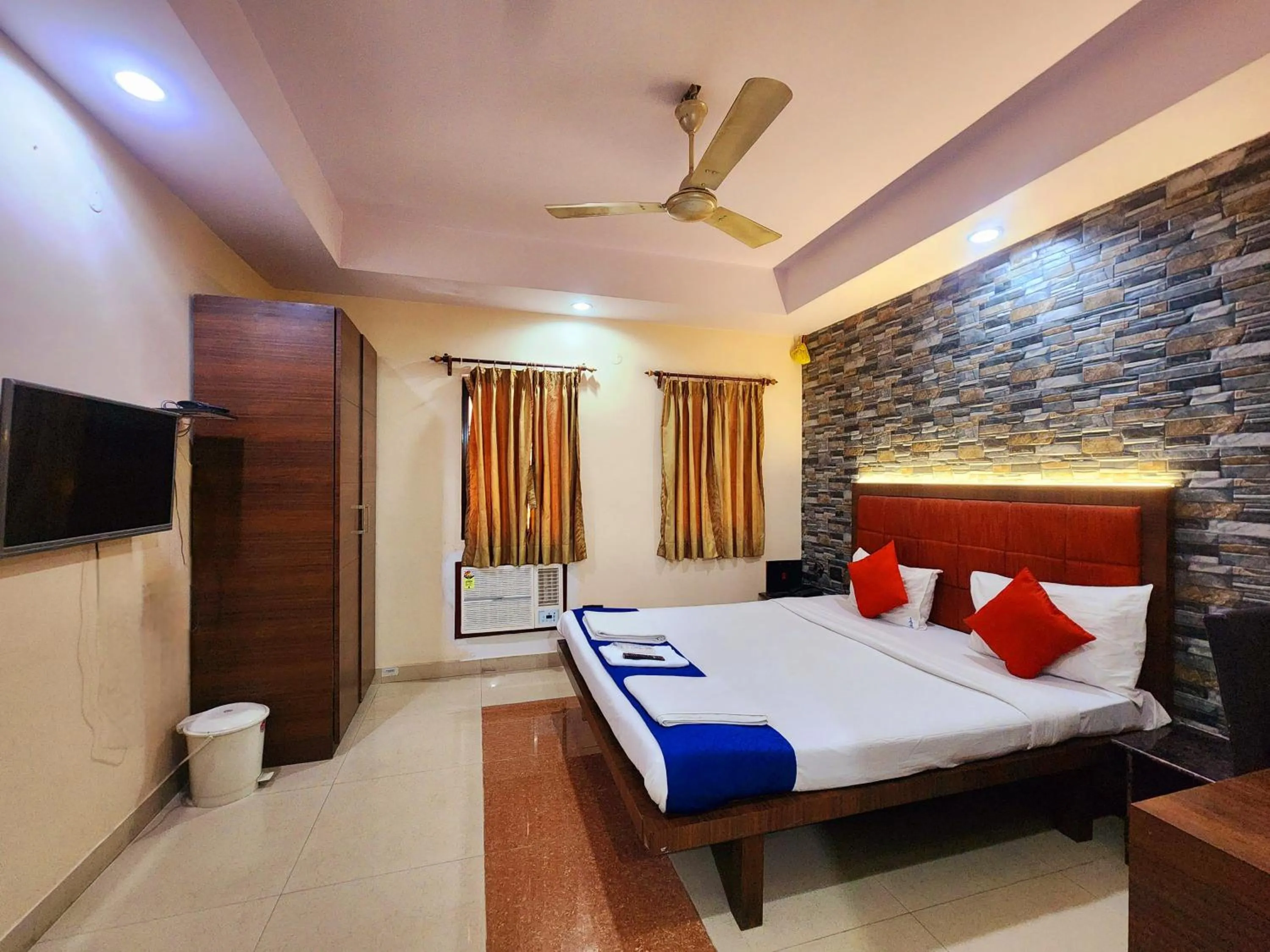 View (from property/room), Bed in Bhammar's Inn - A Pure Veg