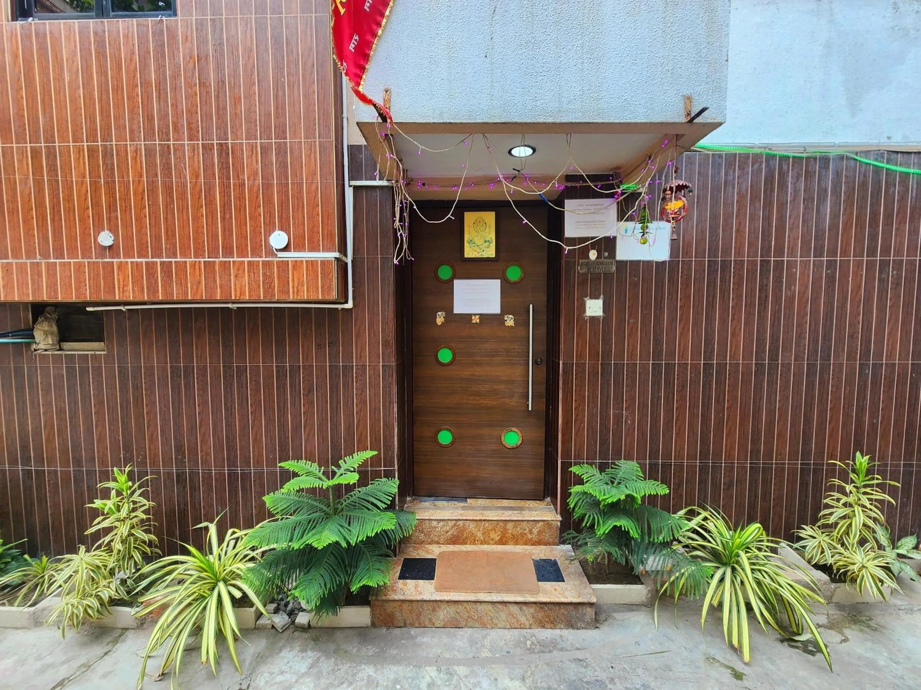 Facade/entrance in Bhammar's Inn - A Pure Veg