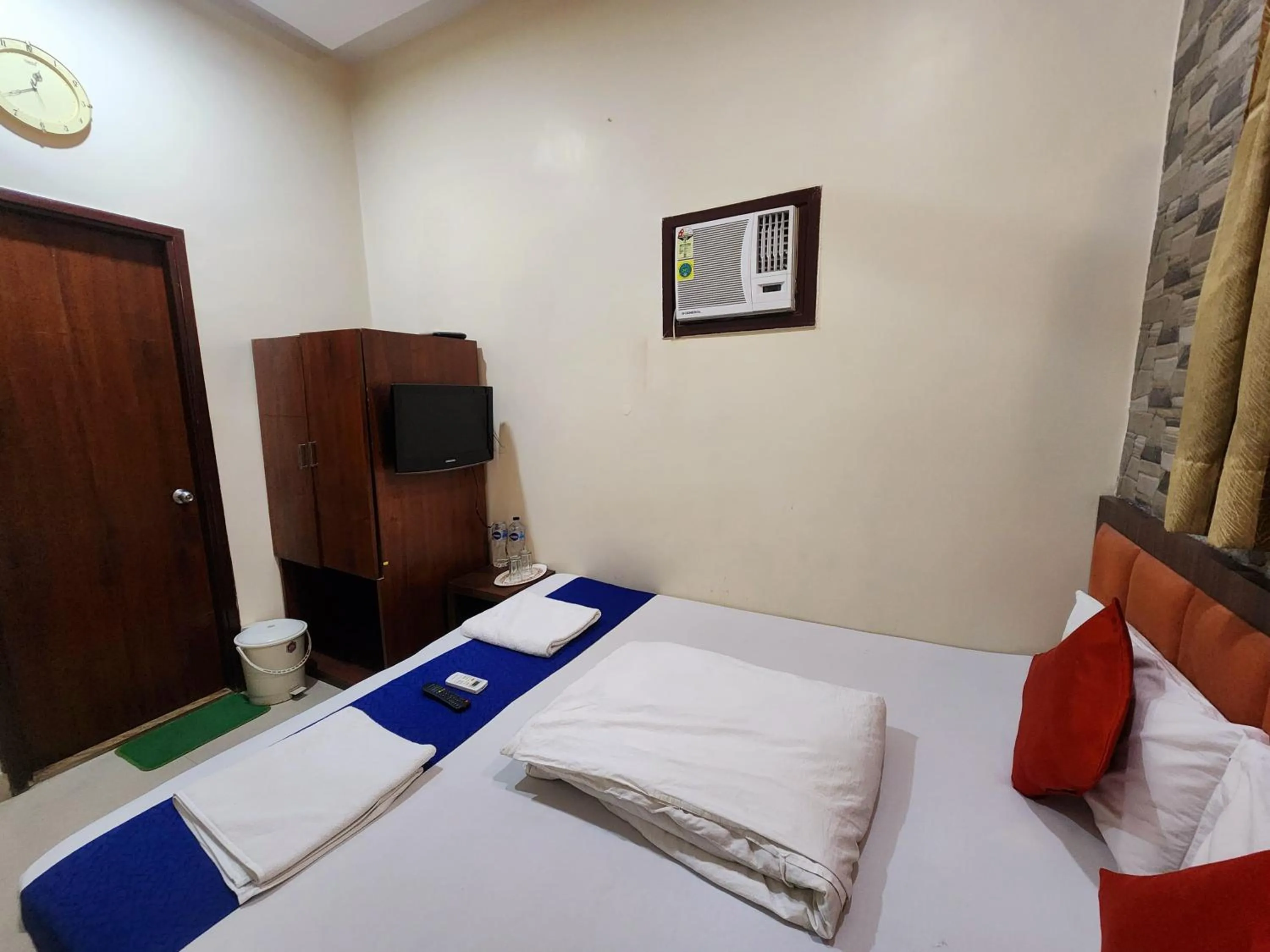 View (from property/room), Bed in Bhammar's Inn - A Pure Veg