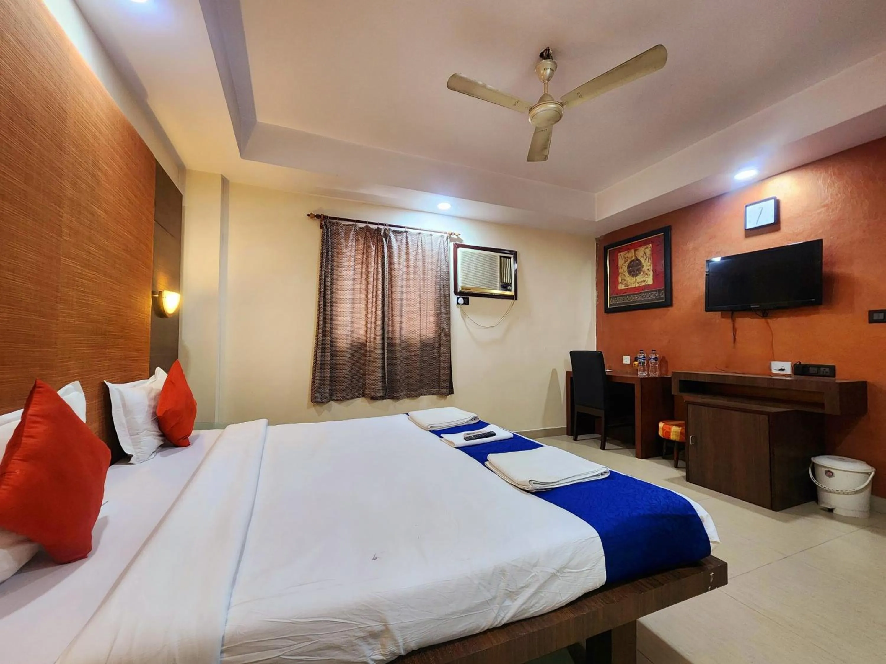 View (from property/room), Bed in Bhammar's Inn - A Pure Veg