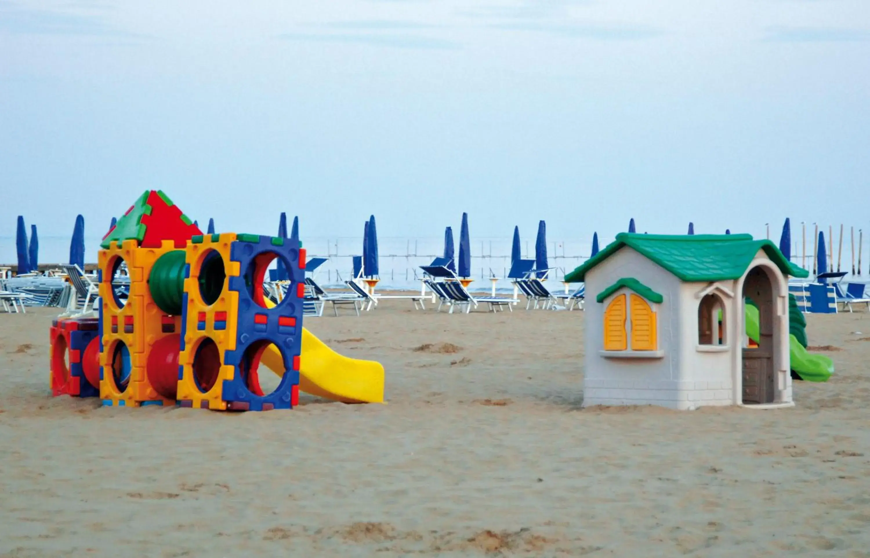 Beach, Children's Play Area in Hotel Beny