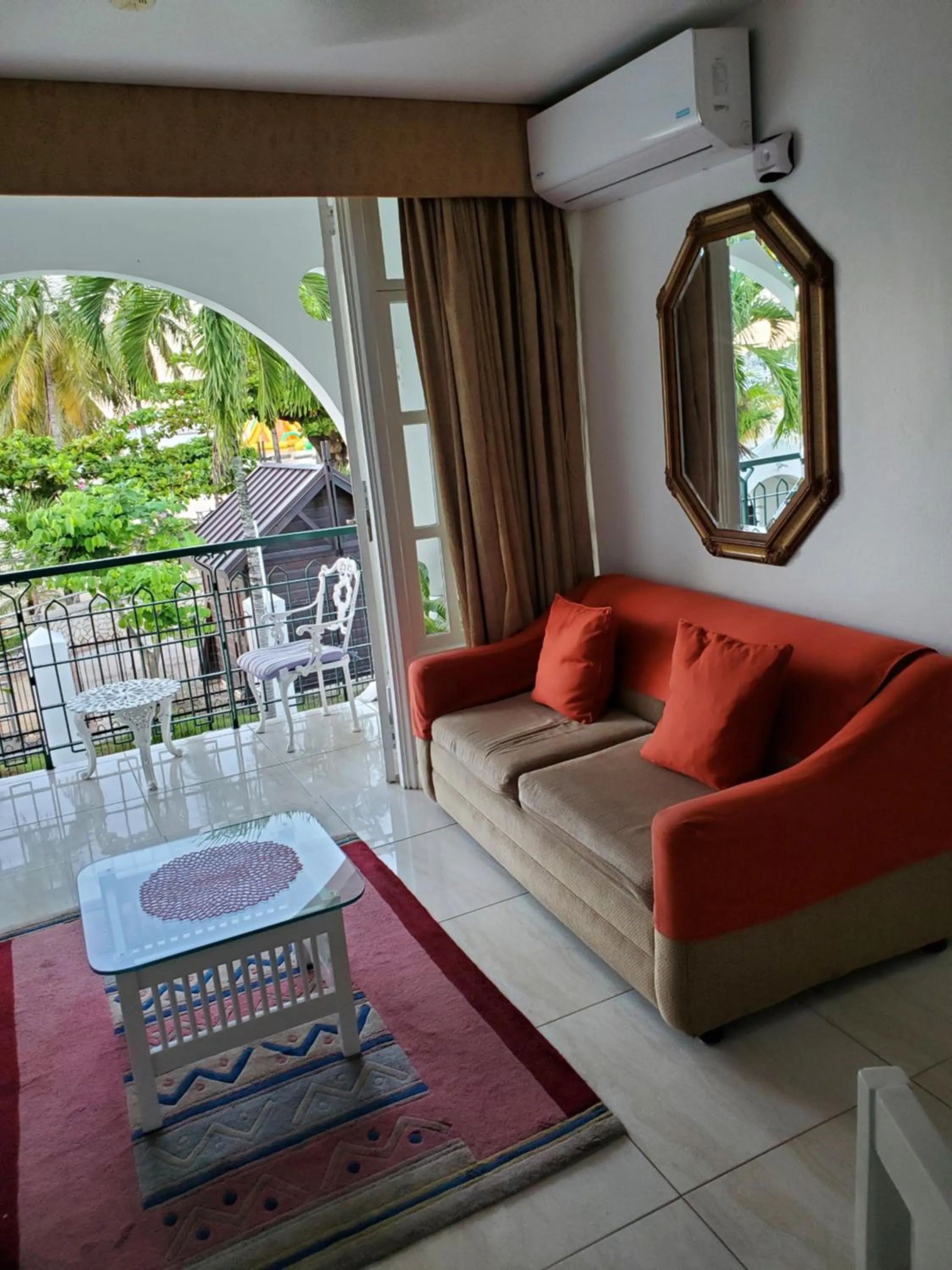 Living room in Sandcastles Resort, Ocho Rios