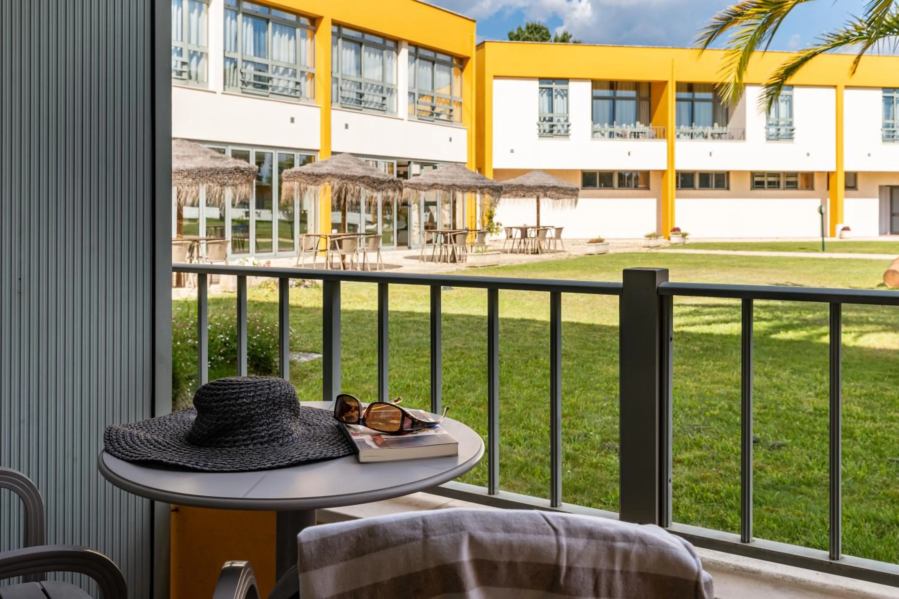 Property building in VILA PARK Nature & Business Hotel