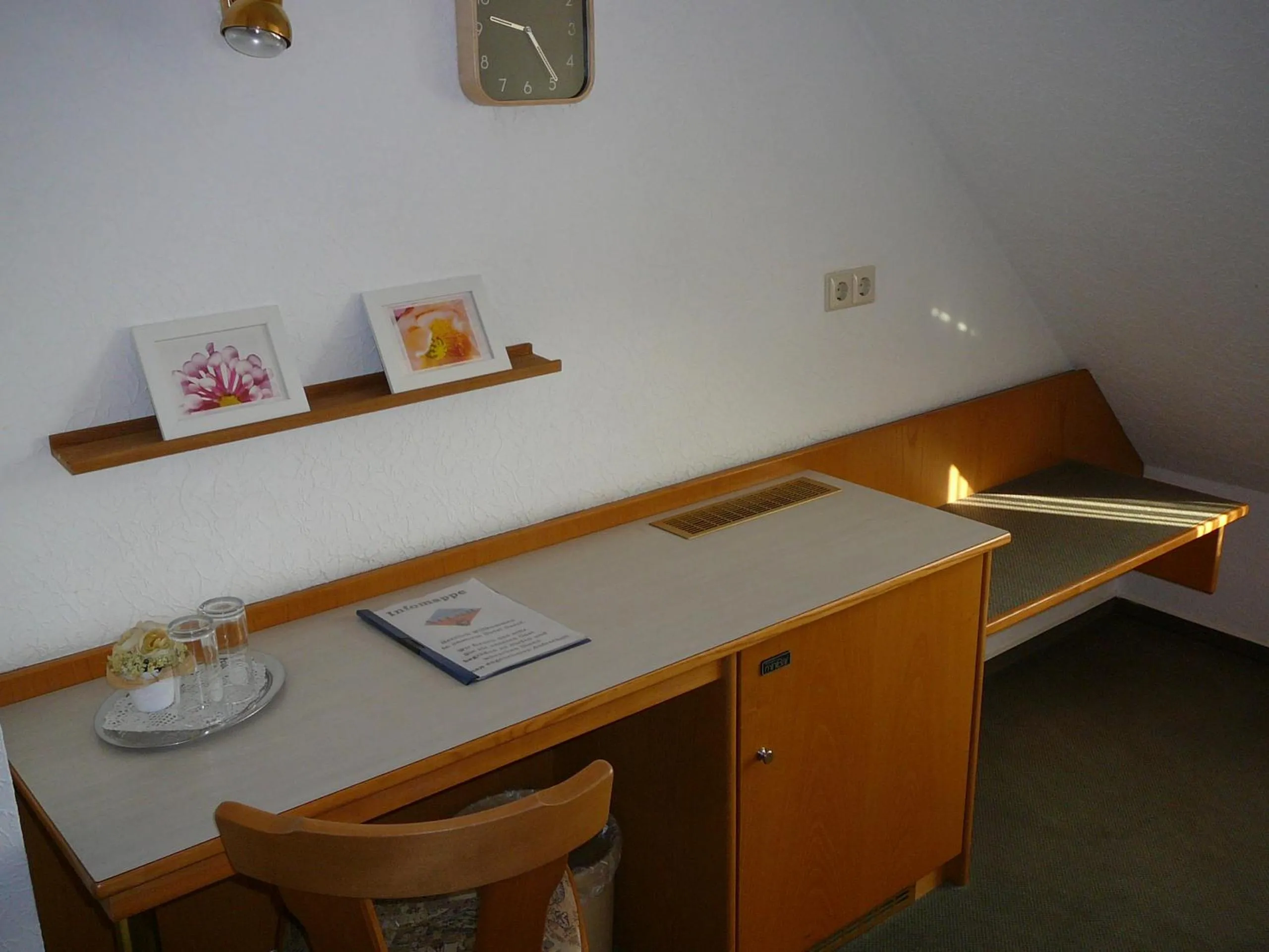 Photo of the whole room in Hotel Garni Schmid