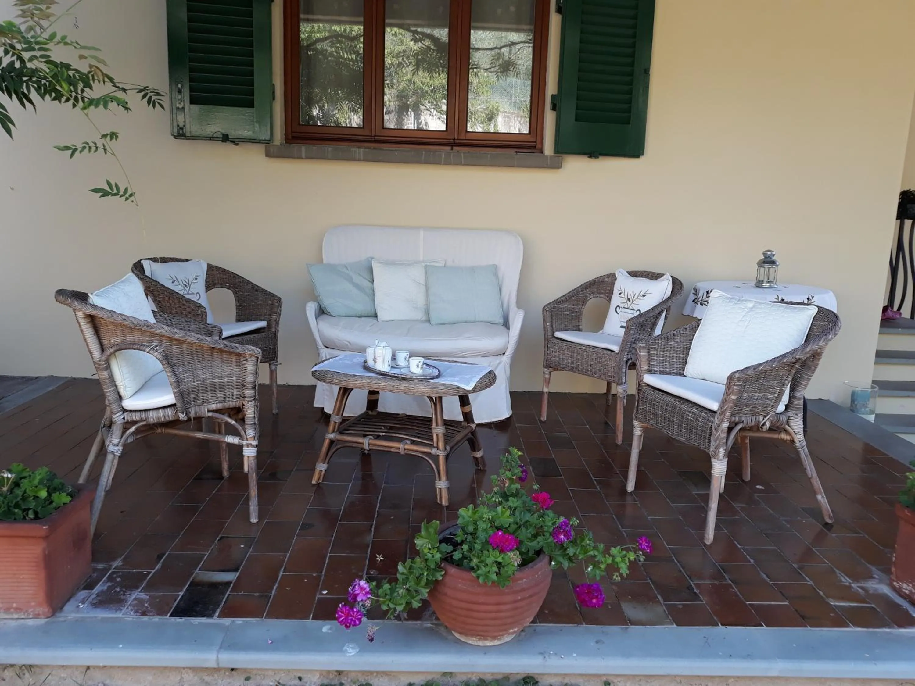 Patio in Gli Oleandri B&B