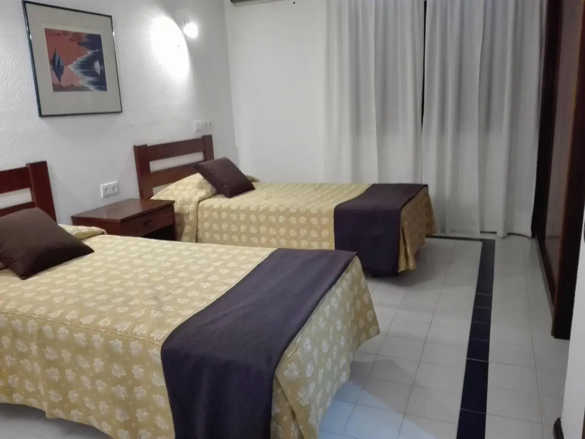 Bedroom, Bed in Apartamentos da Balaia Bedroom, Bed in Apartamentos da Balaia