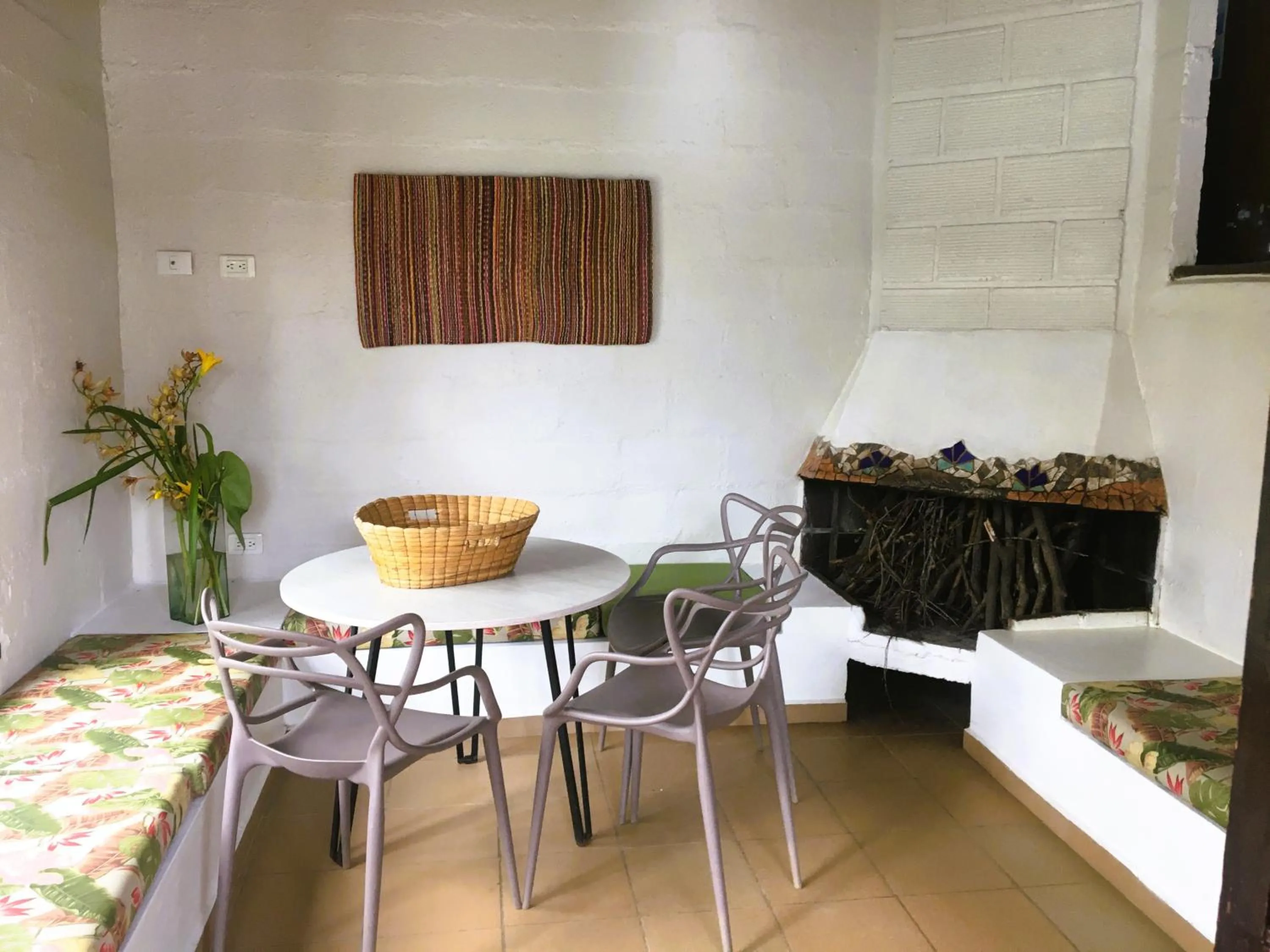 Living room in Ecolodge Bahia del Peñón