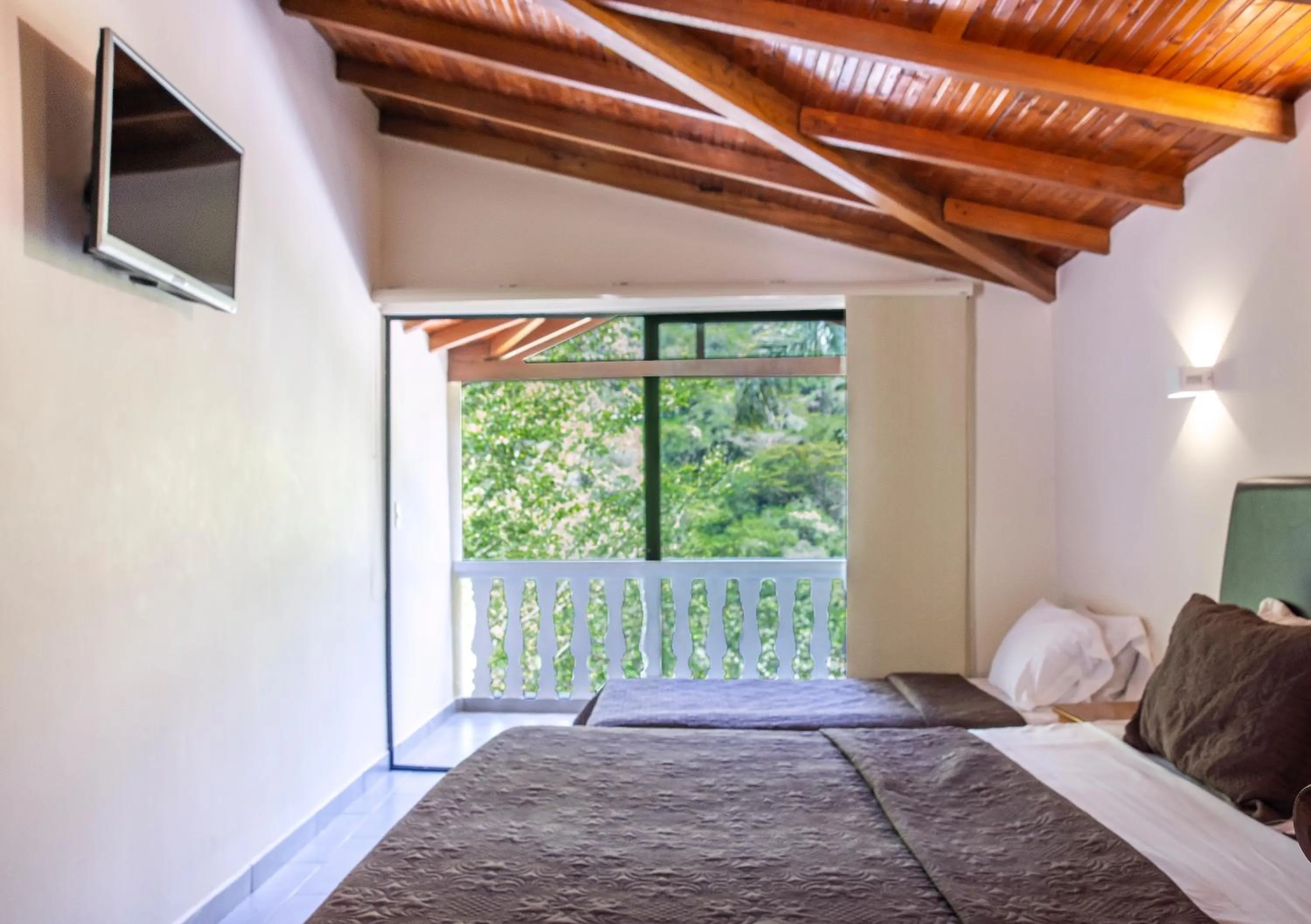 View (from property/room), Bed in Hotel Posada Campestre San Gil