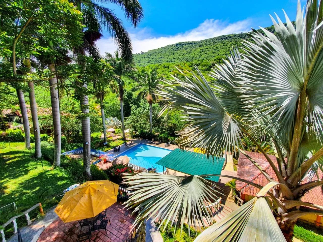 Pool view in Hotel Posada Campestre San Gil