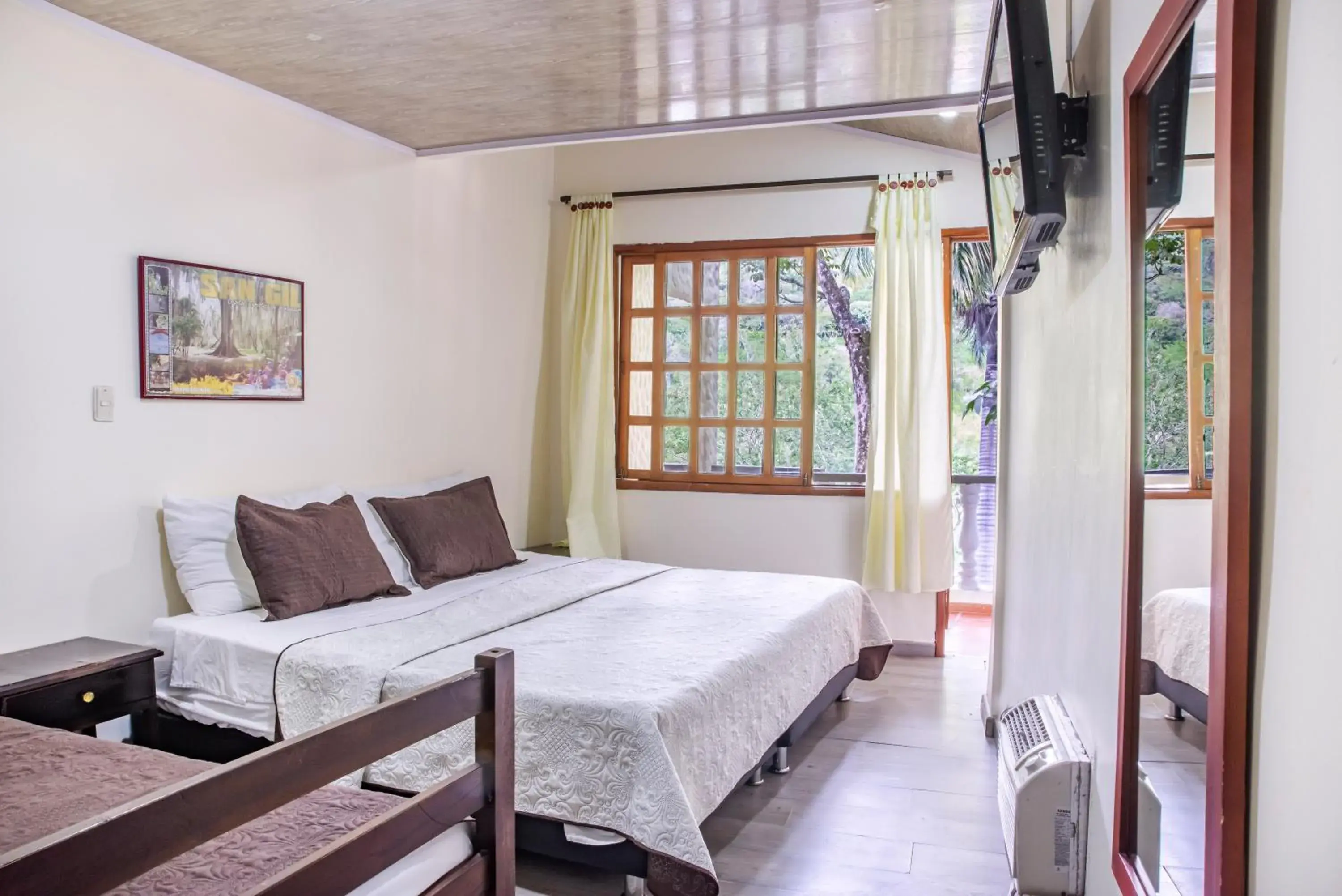 Superior Triple Room in Hotel Posada Campestre San Gil Superior Triple Room in Hotel Posada Campestre San Gil