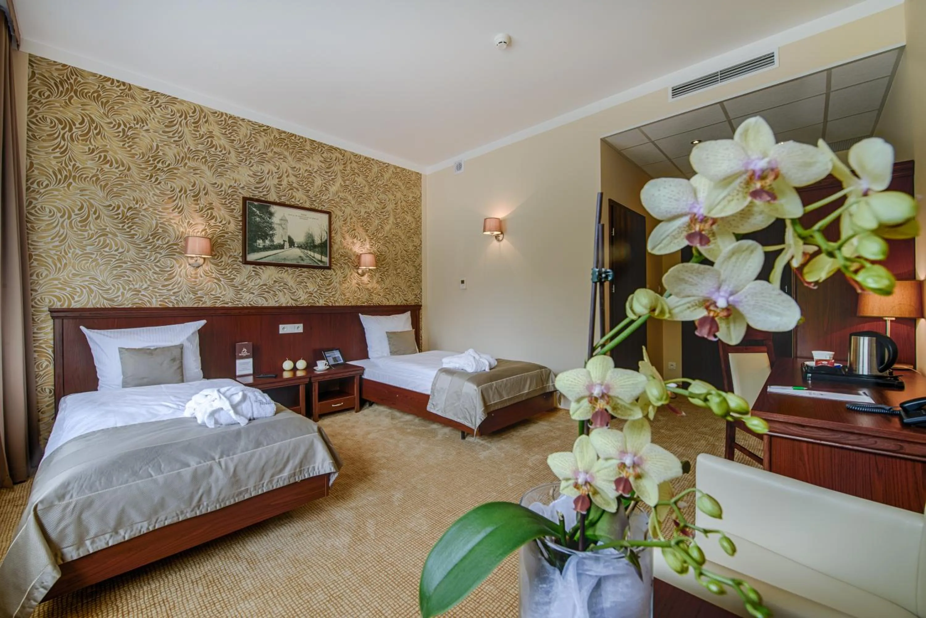 Bed in Hotel Trzebnica