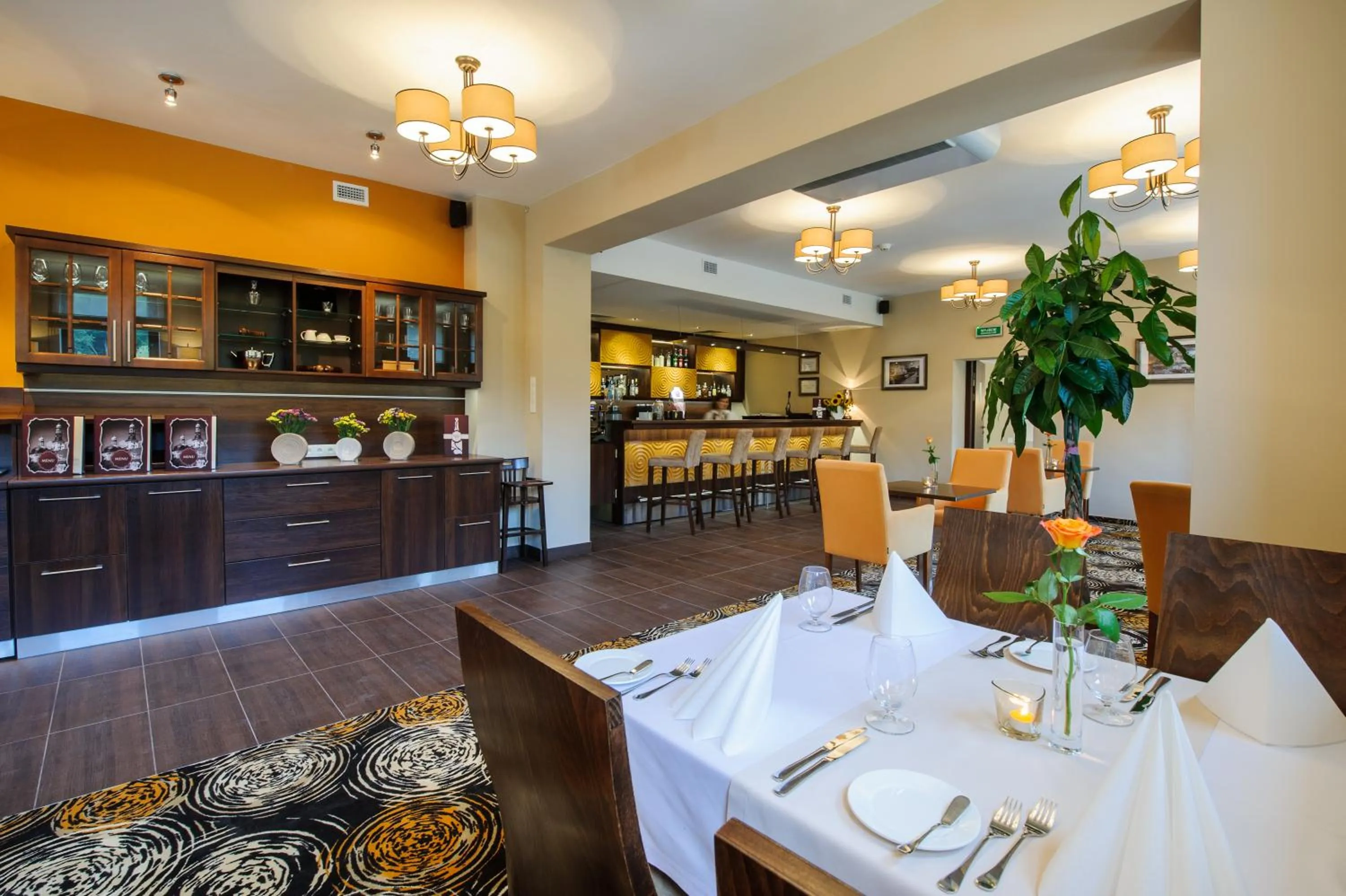 Restaurant/places to eat in Hotel Trzebnica