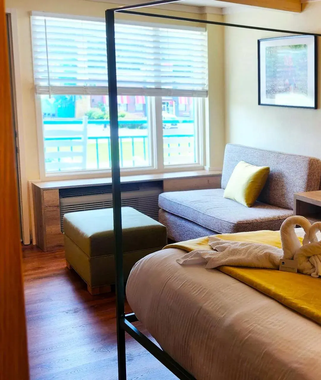 Bedroom, Bed in Arbors at Island Landing Hotel & Suites Bedroom, Bed in Arbors at Island Landing Hotel & Suites