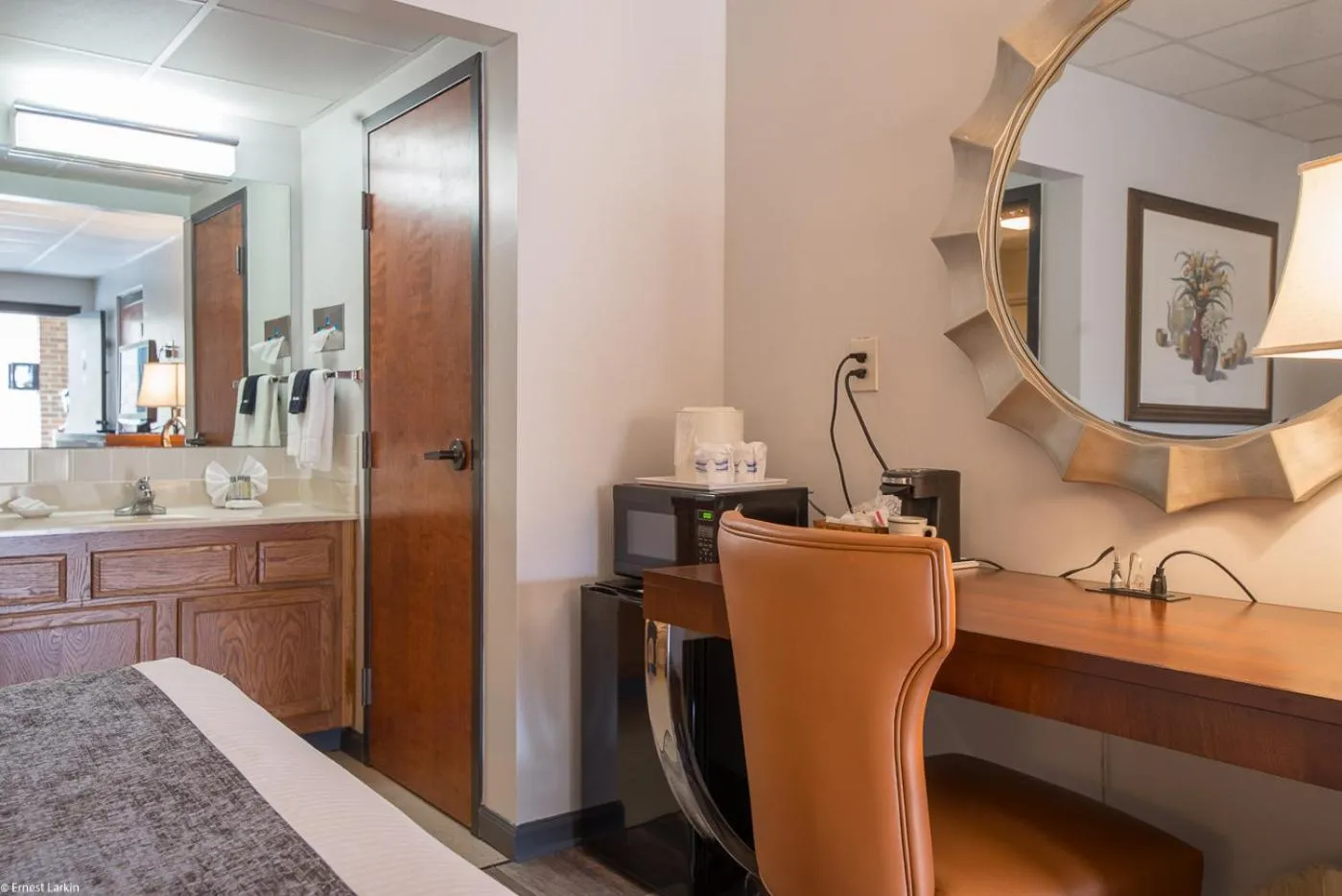 Bathroom in Townsend River Breeze Inn