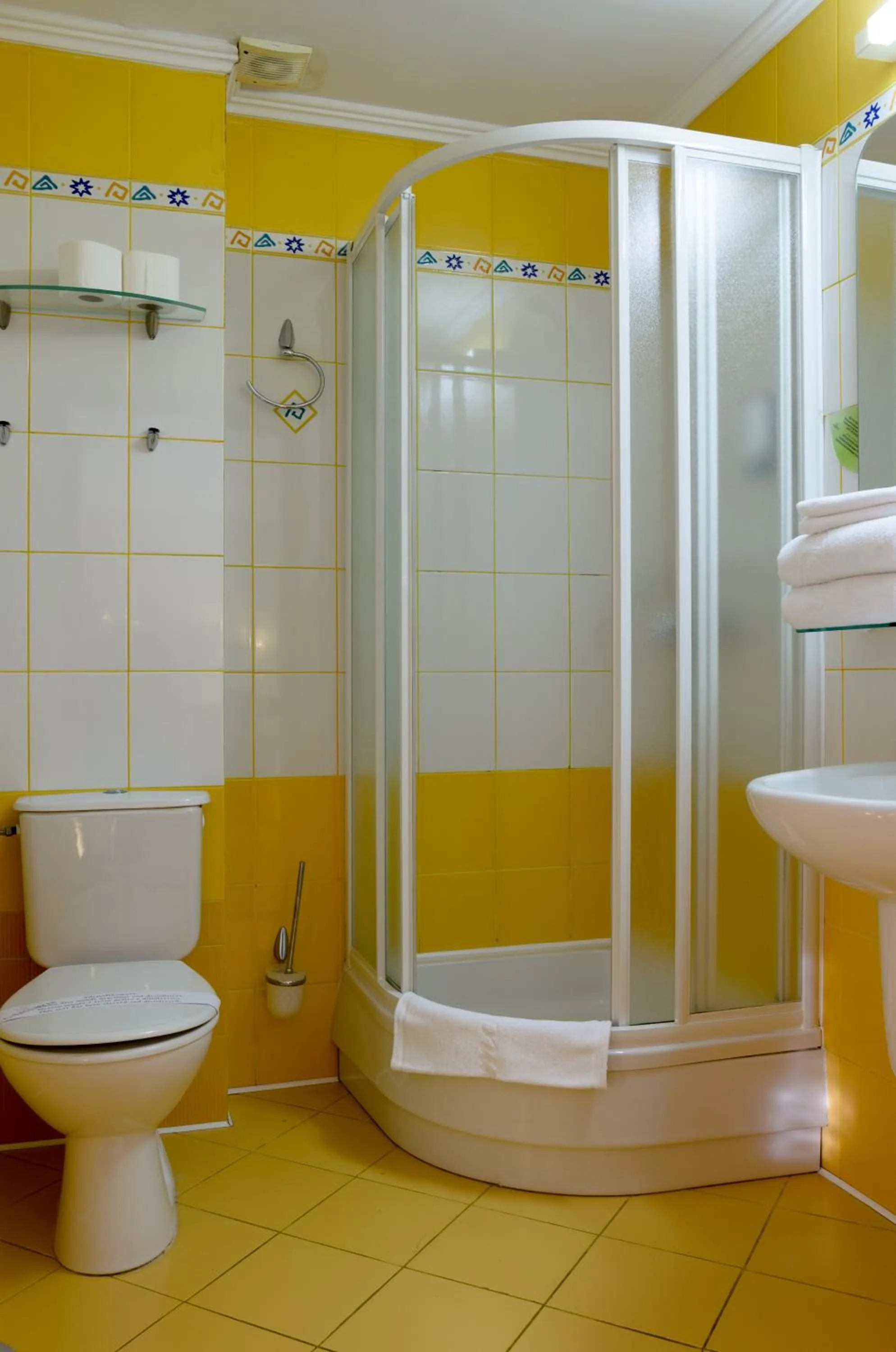 Shower in Kormoran Medispa