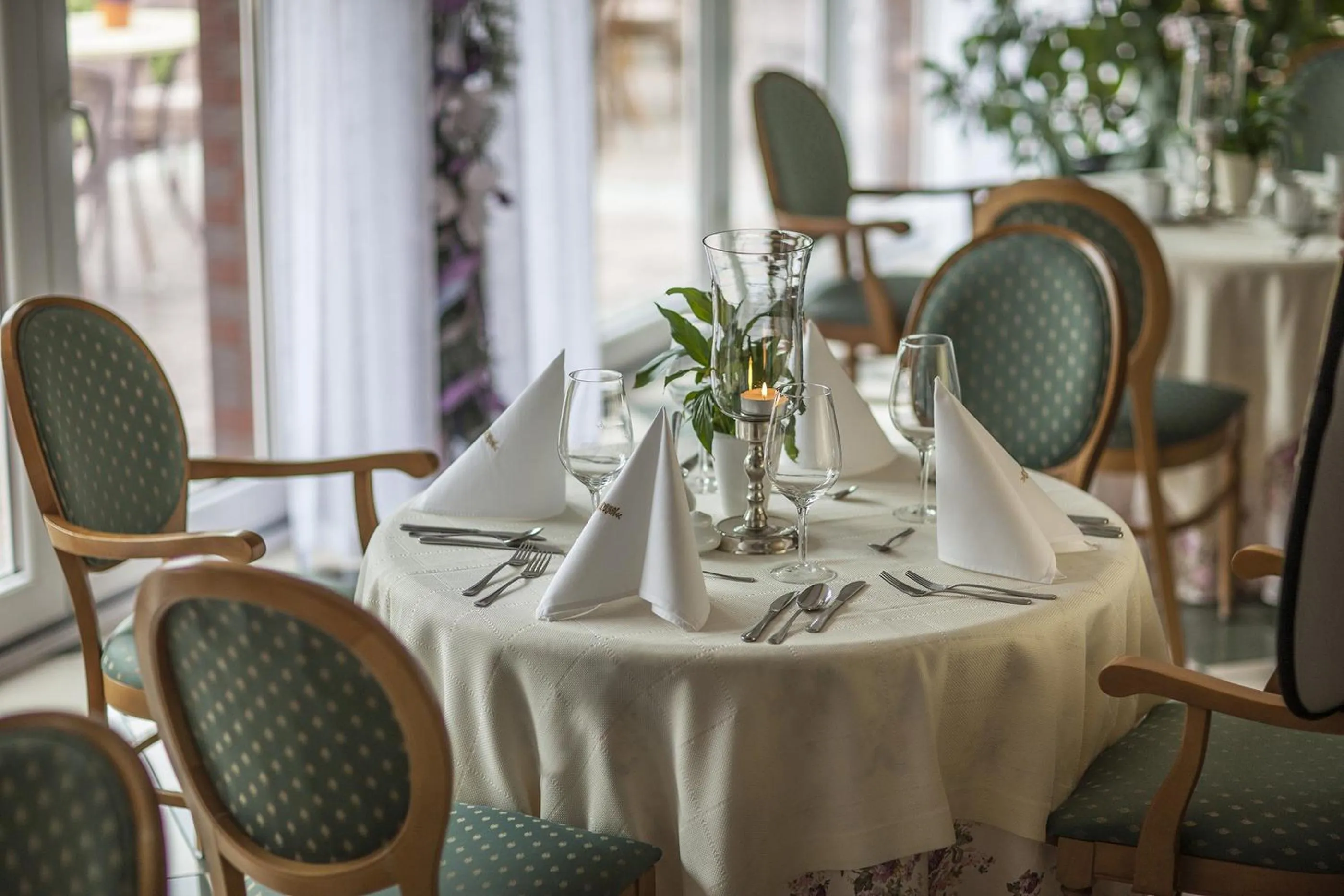 Restaurant/places to eat in Kormoran Medispa