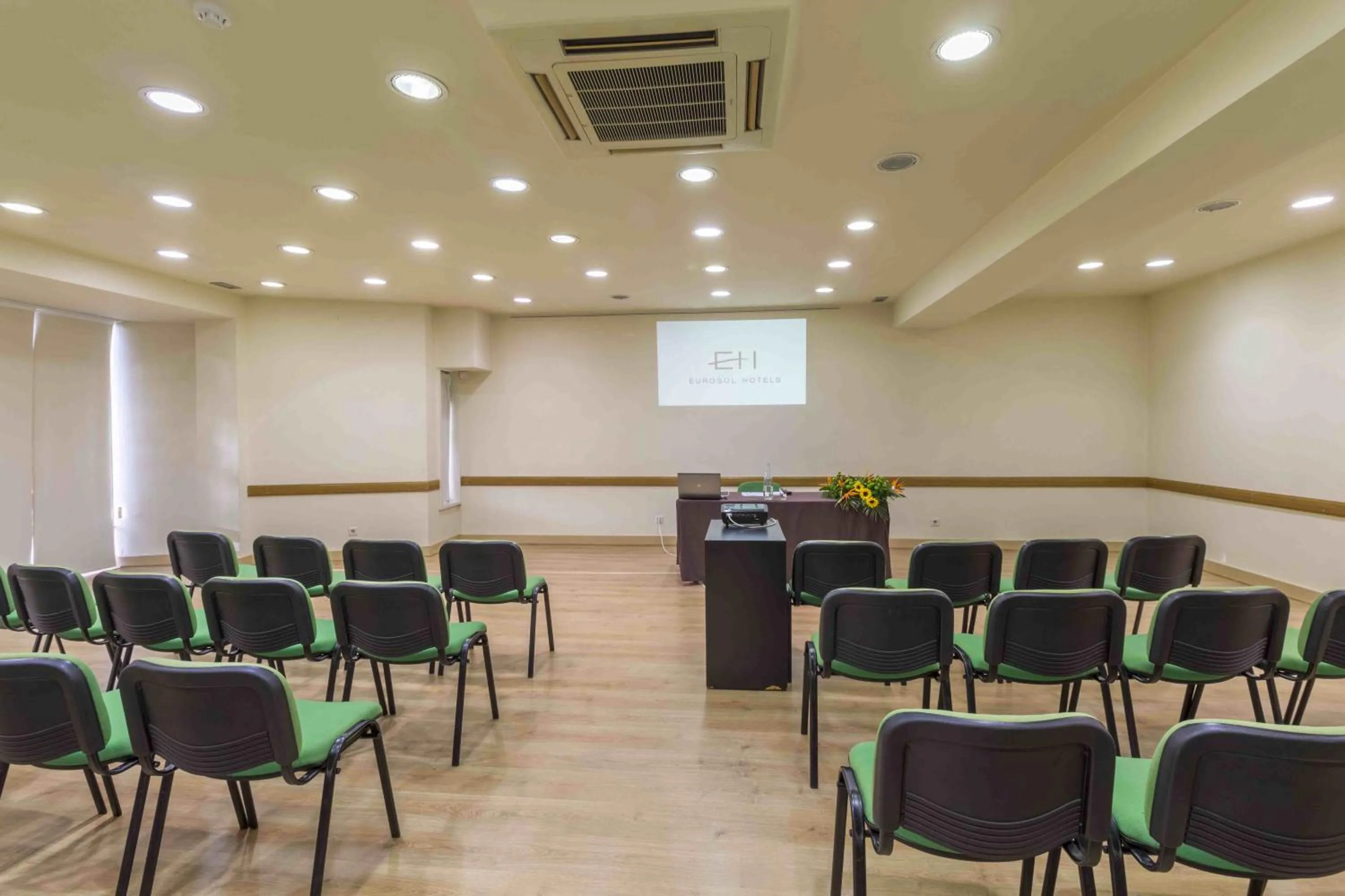 Business facilities in Hotel Eurosol Leiria & Jardim