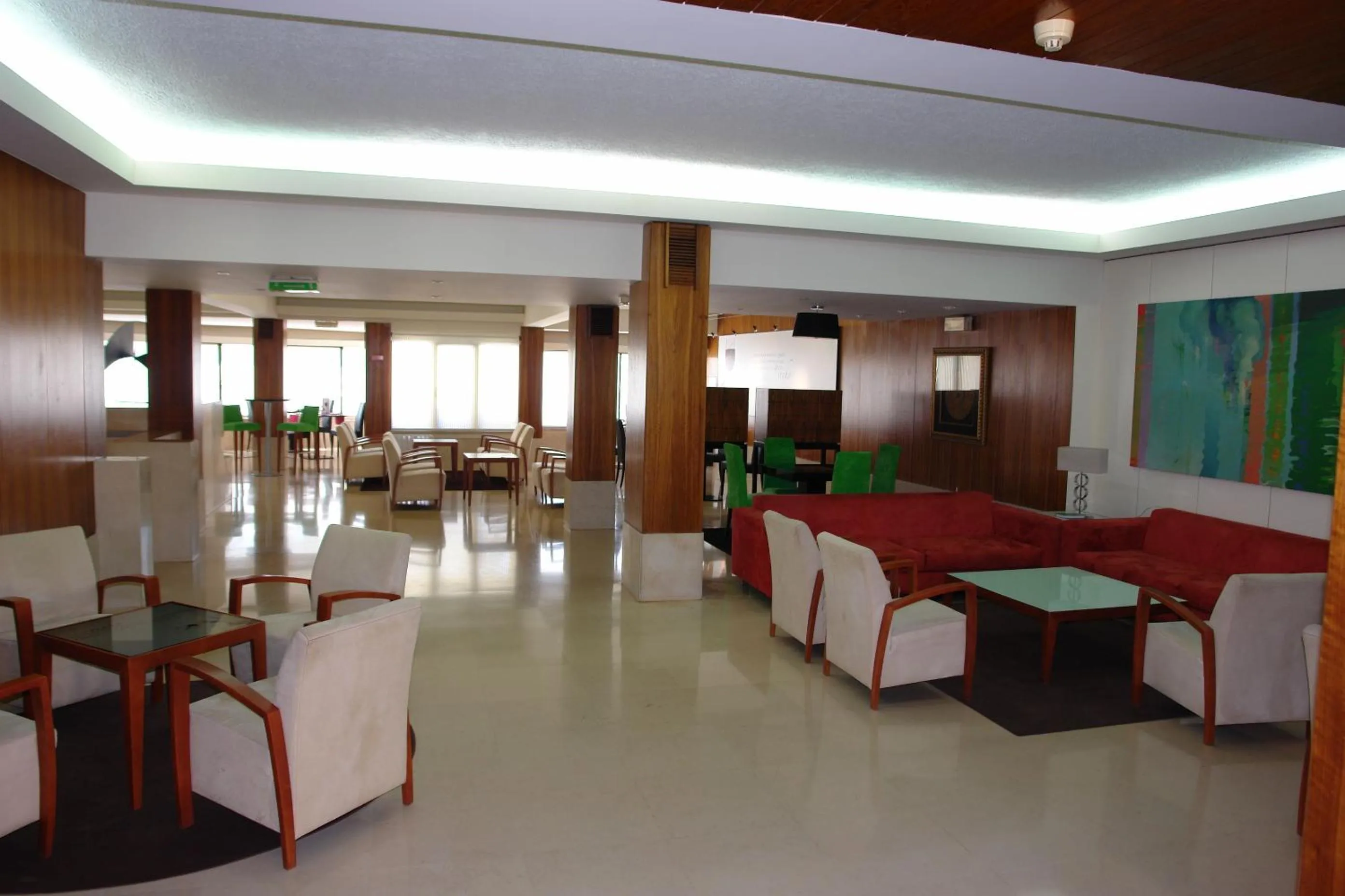Lounge or bar in Hotel Eurosol Leiria & Jardim