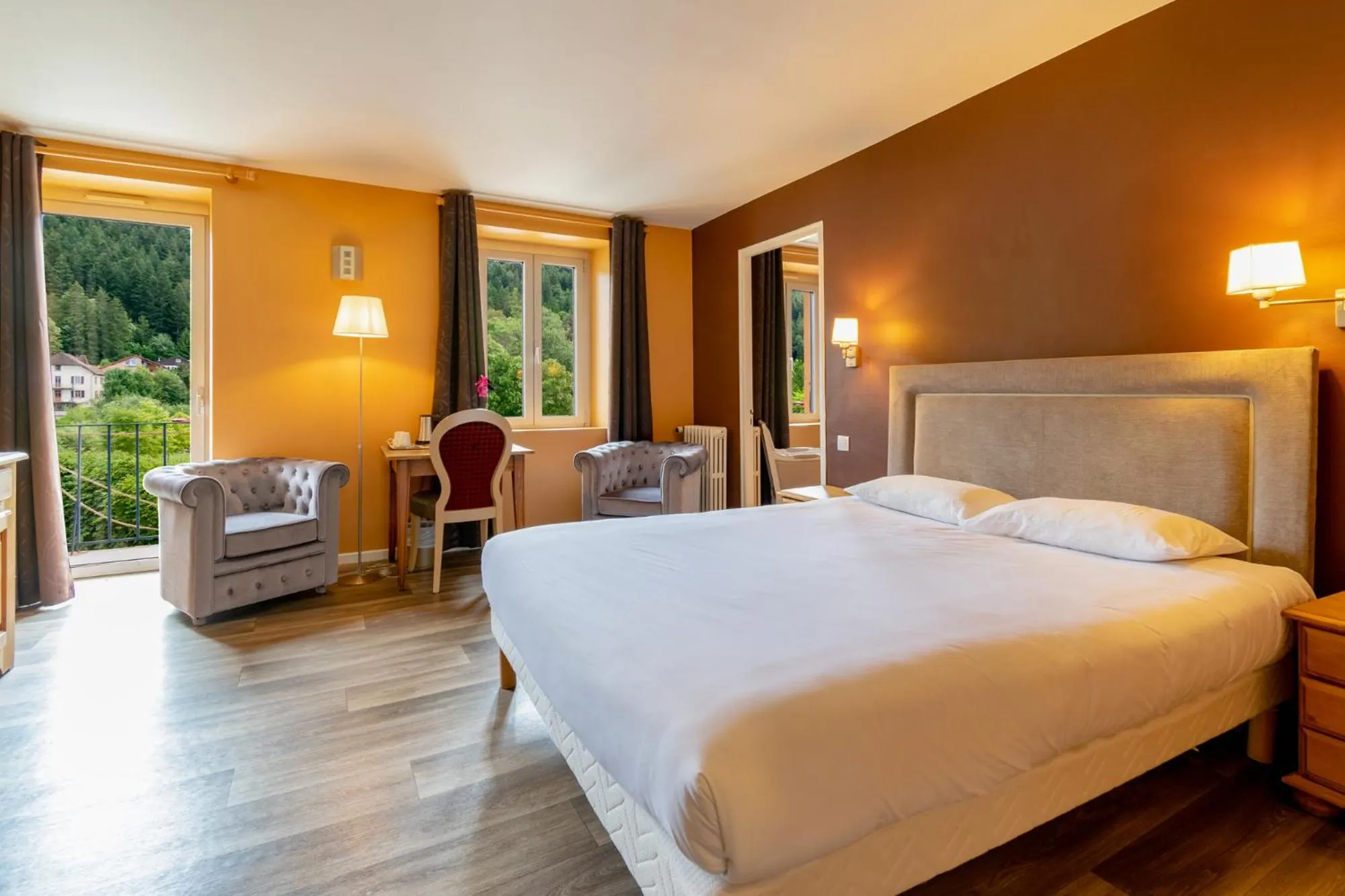 Bedroom, Bed in Hôtel-Restaurant Le Lac