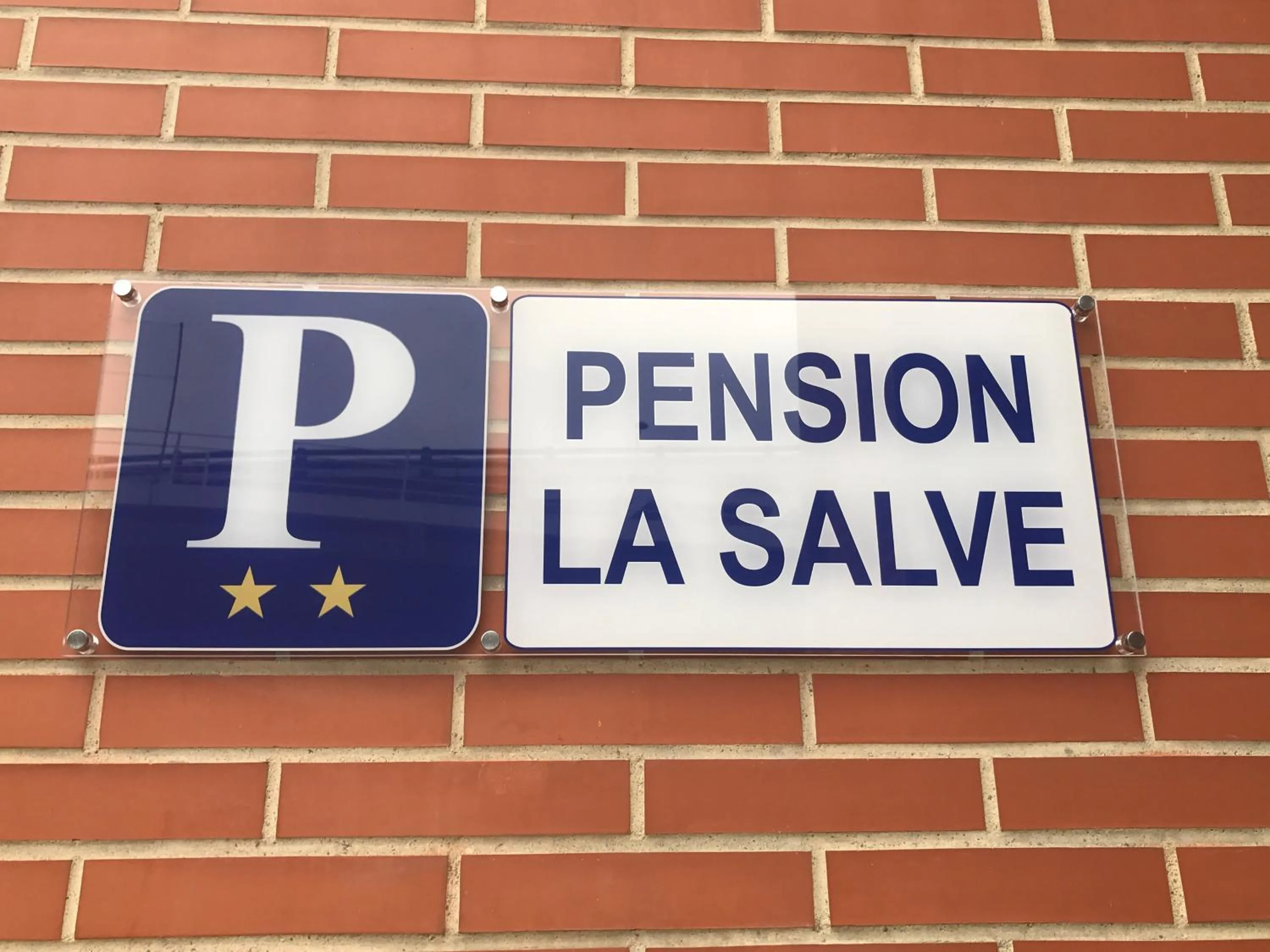 Pensión La Salve