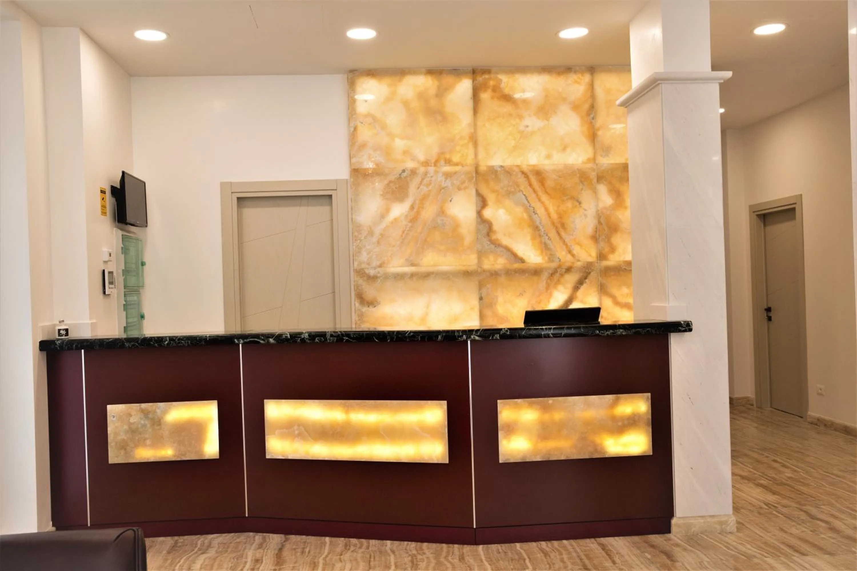 Lobby or reception in Boutique Hotel Enia