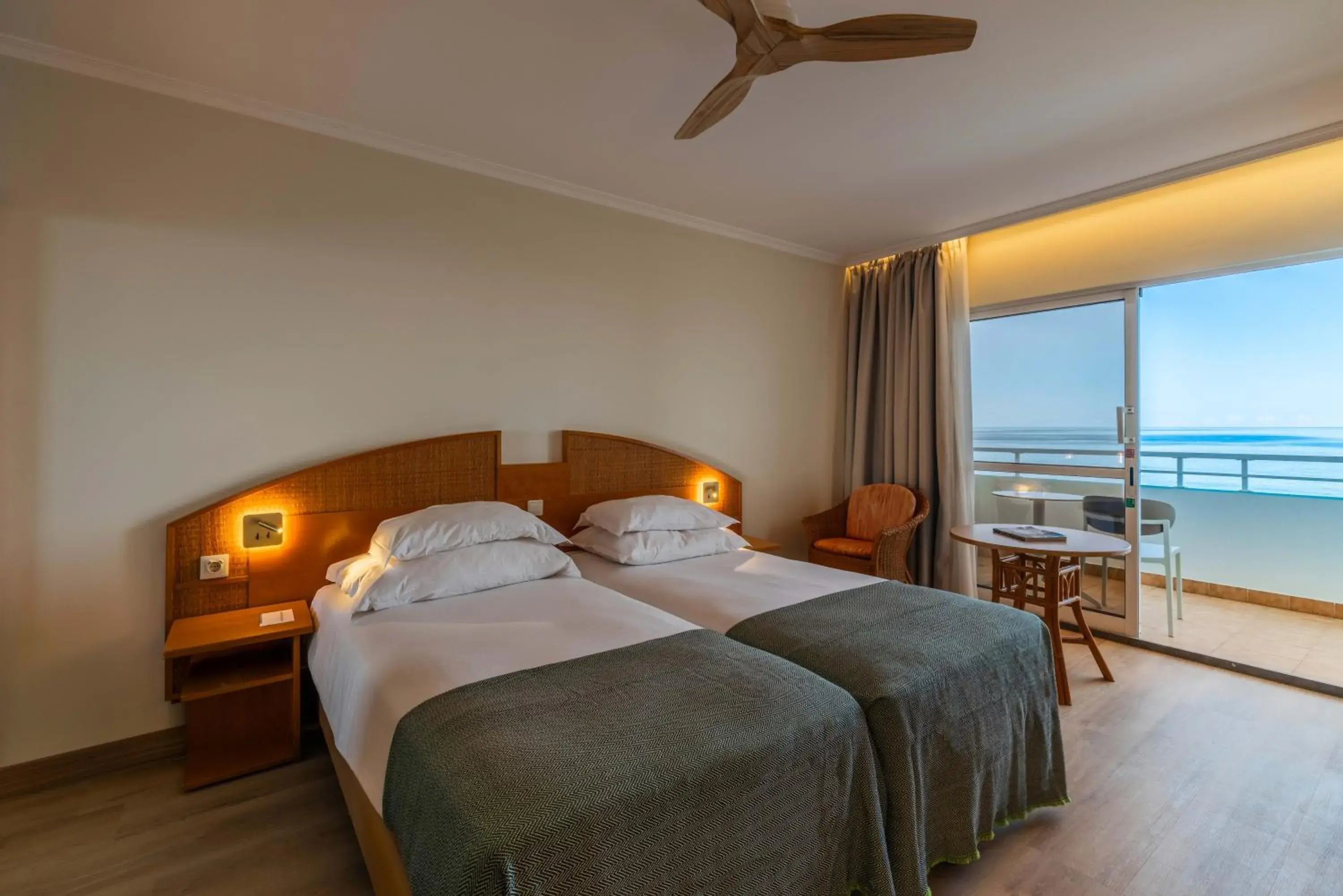 Bedroom, Bed in Pestana Ocean Bay Resort Bedroom, Bed in Pestana Ocean Bay Resort