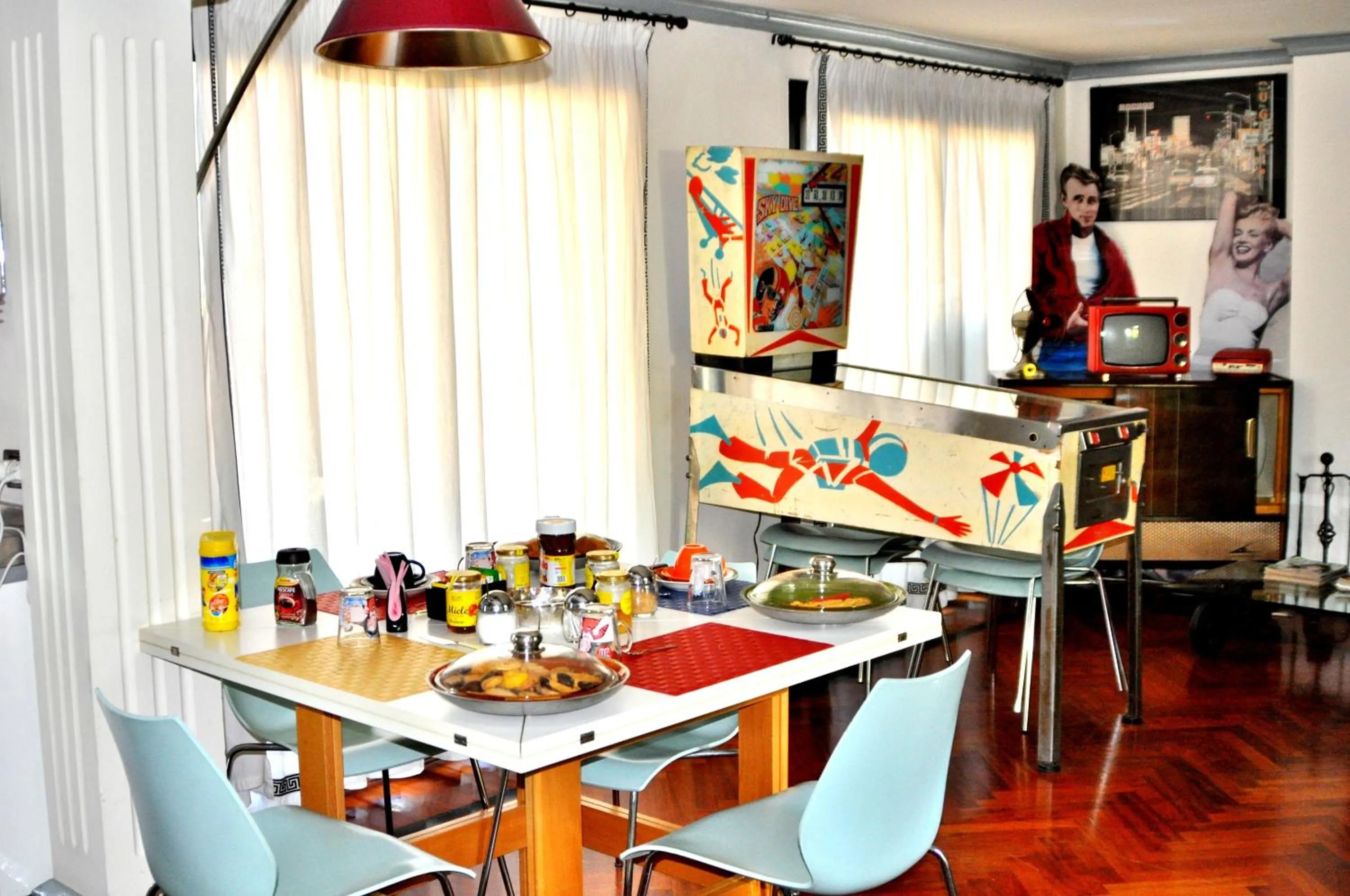 Kitchen or kitchenette, Restaurant/Places to Eat in Il Boom B&B