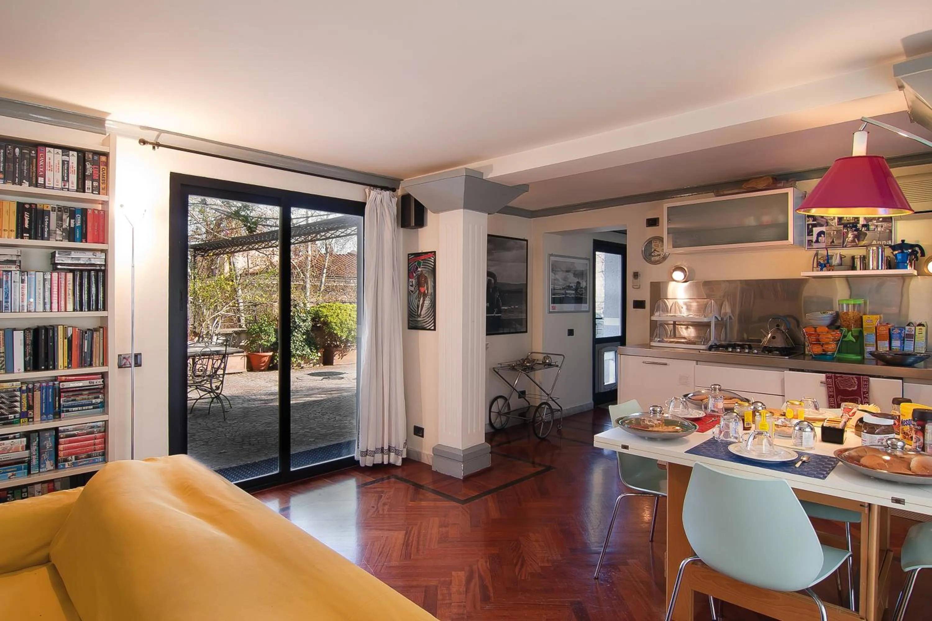 Communal lounge/ TV room in Il Boom B&B