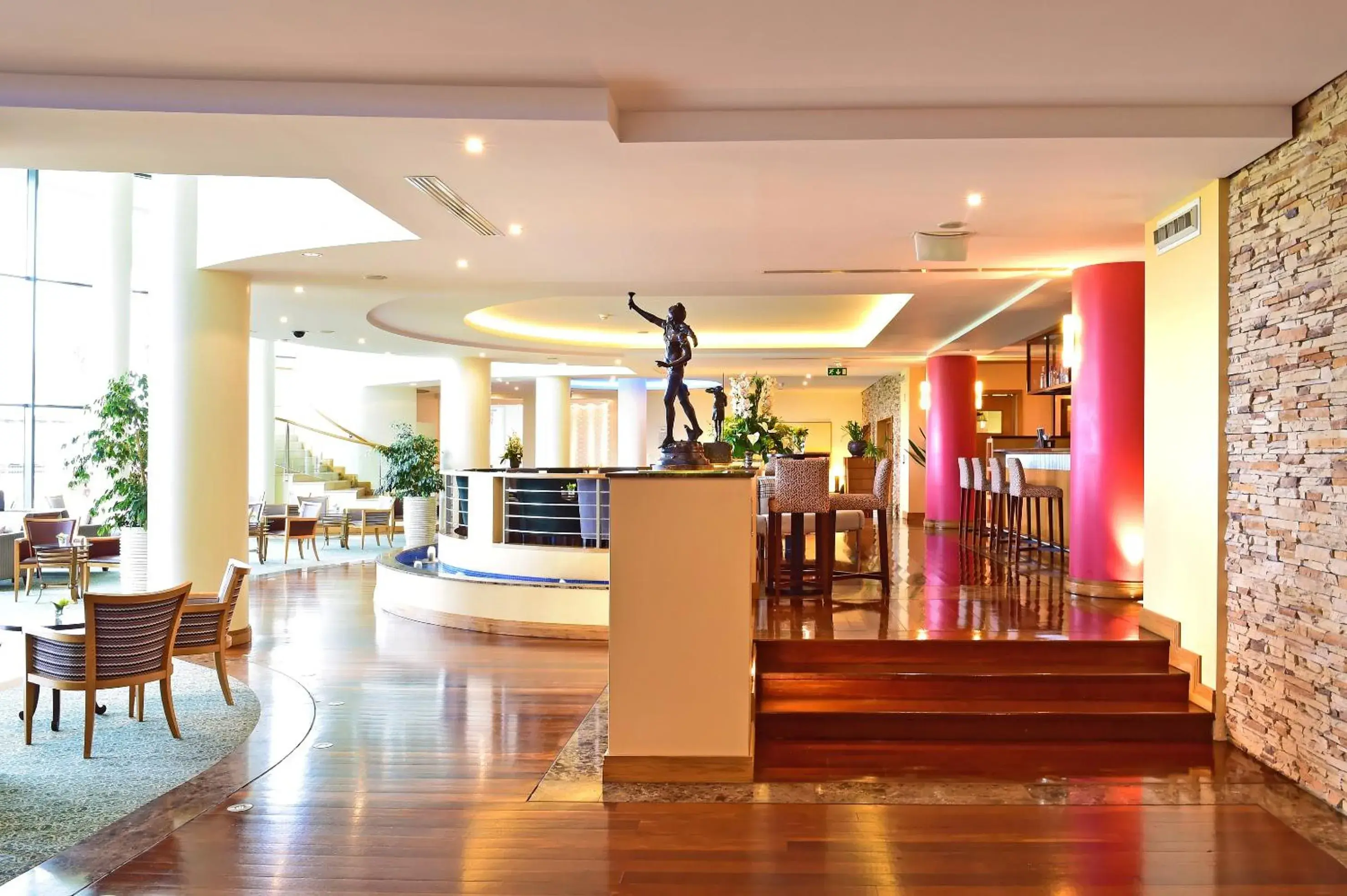 Lounge or bar in Pestana Grand Ocean Resort Hotel Lounge or bar in Pestana Grand Ocean Resort Hotel