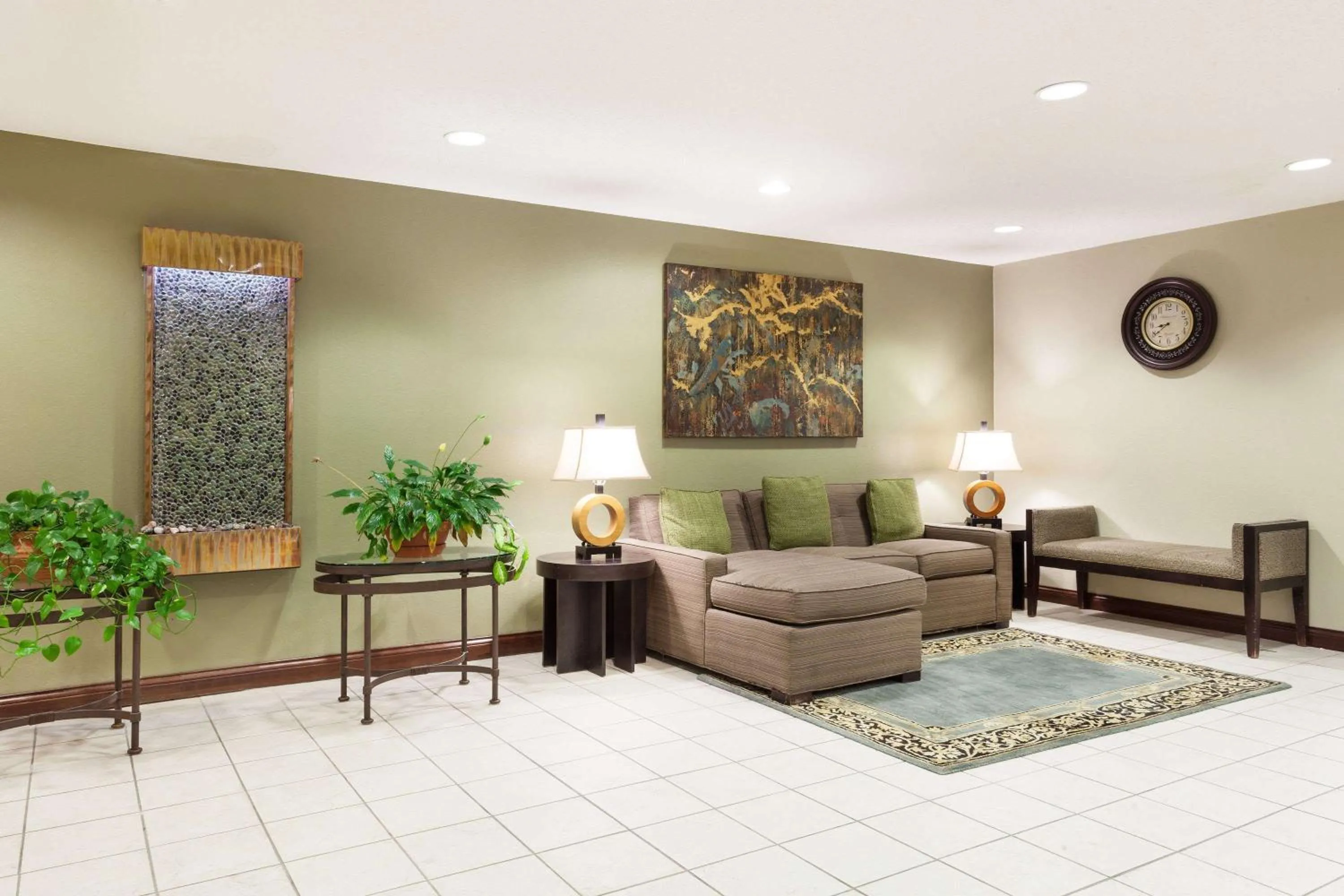 Lobby or reception in Baymont by Wyndham Dale