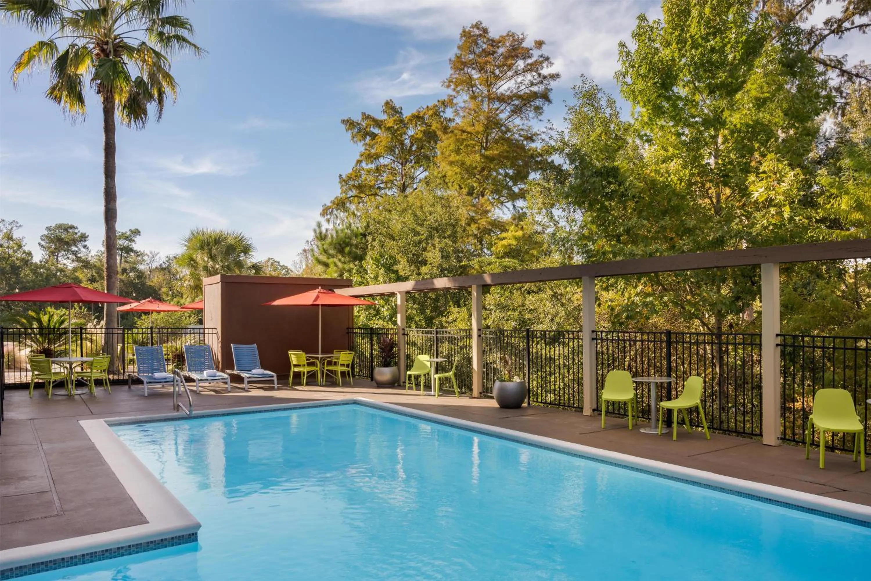 Pool view in Home2 Suites by Hilton Biloxi/North/D'Iberville