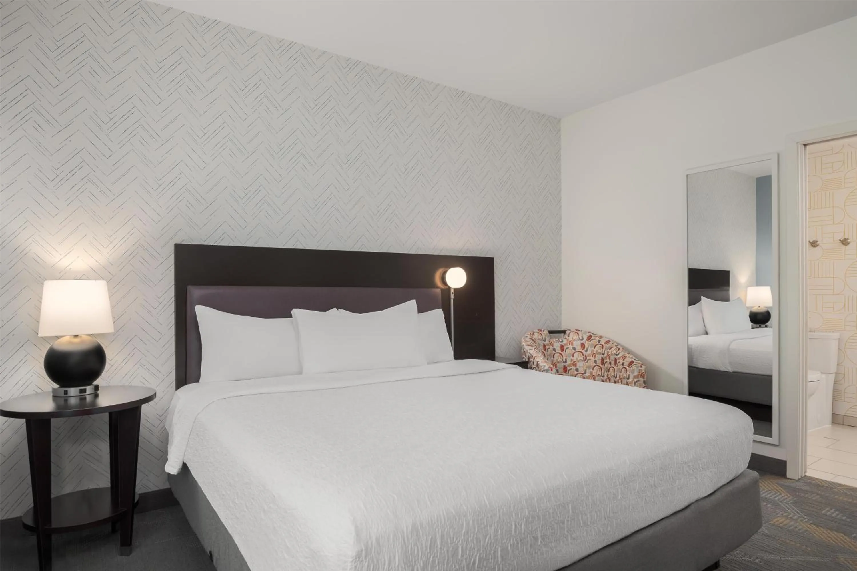 Bed in Home2 Suites by Hilton Biloxi/North/D'Iberville