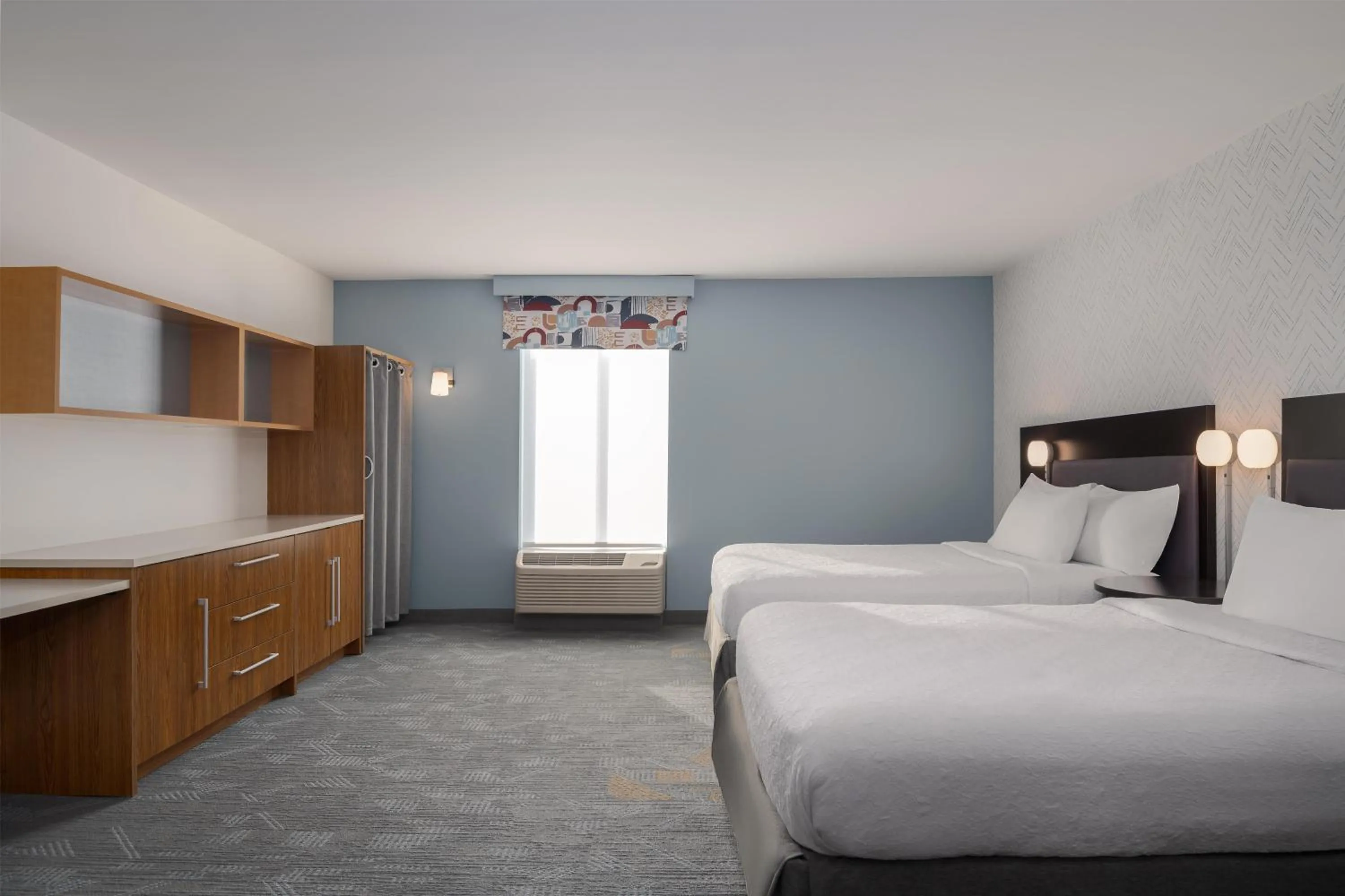 Bed in Home2 Suites by Hilton Biloxi/North/D'Iberville