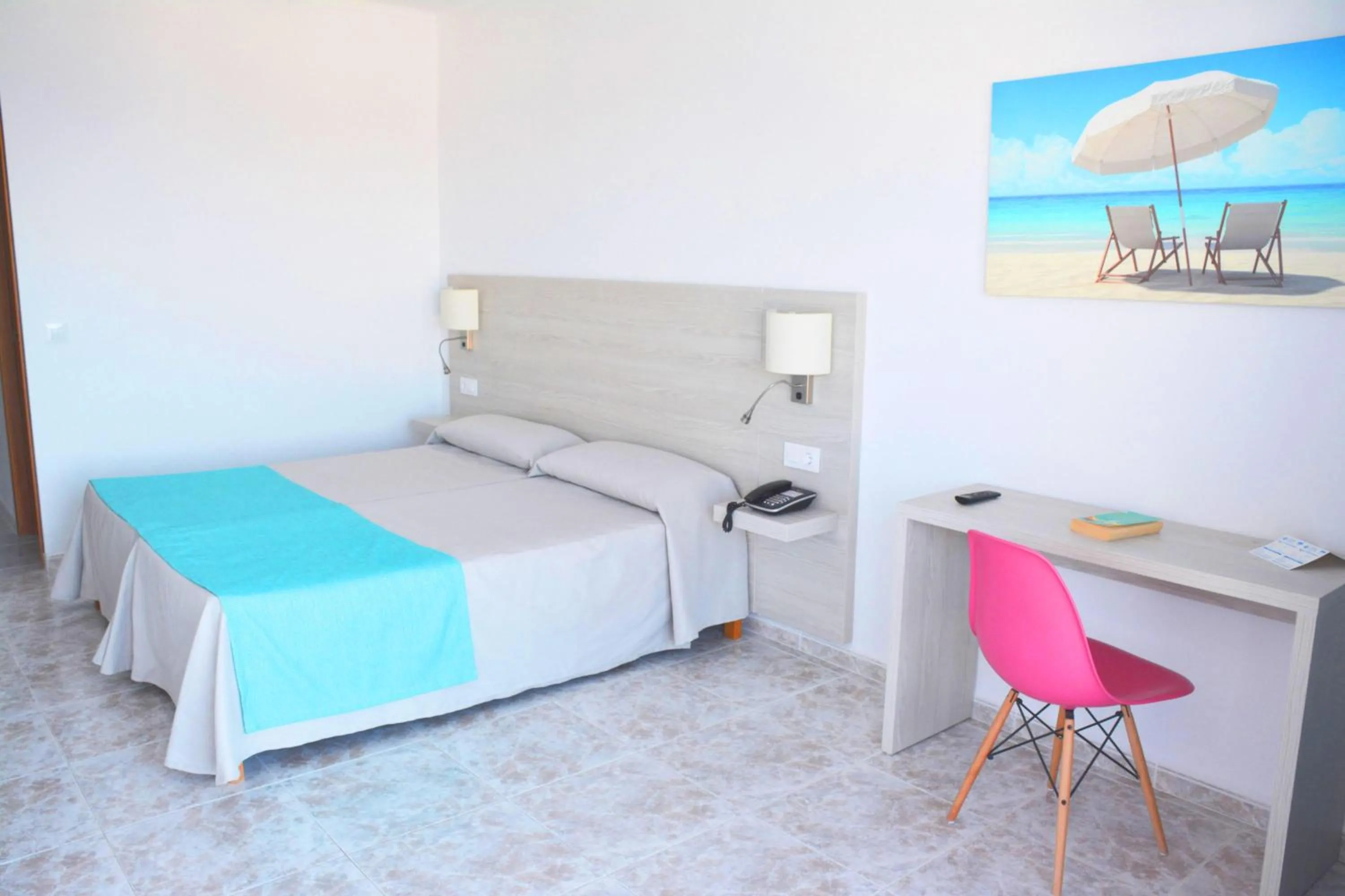 Bedroom, Bed in Apartamentos Playa Moreia