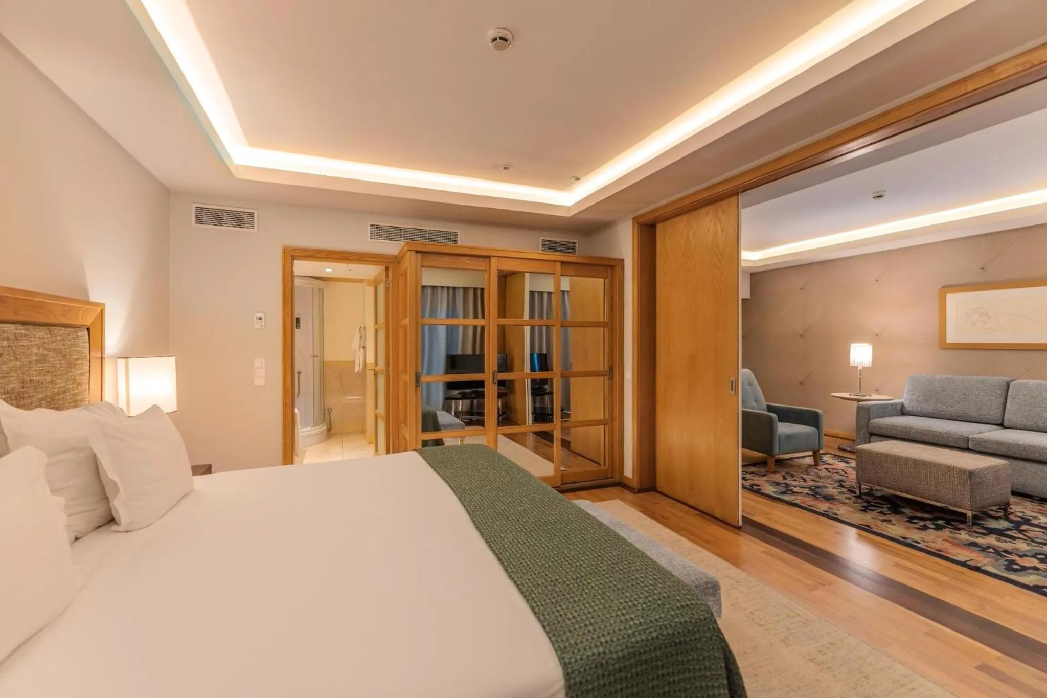 Bedroom, Bed in Pestana Carlton Madeira Ocean Resort Hotel