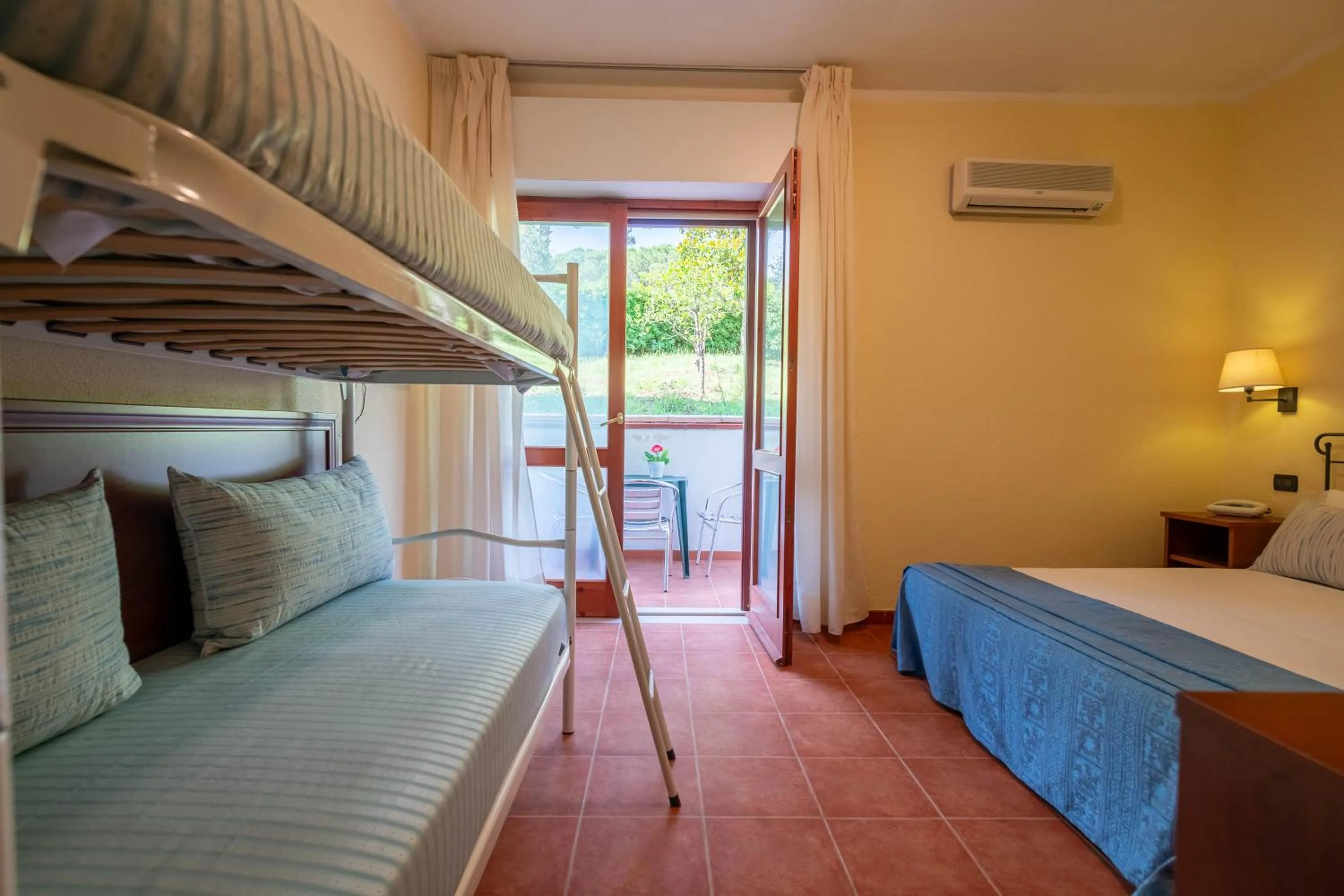 Photo of the whole room, Bed in Hotel Mira