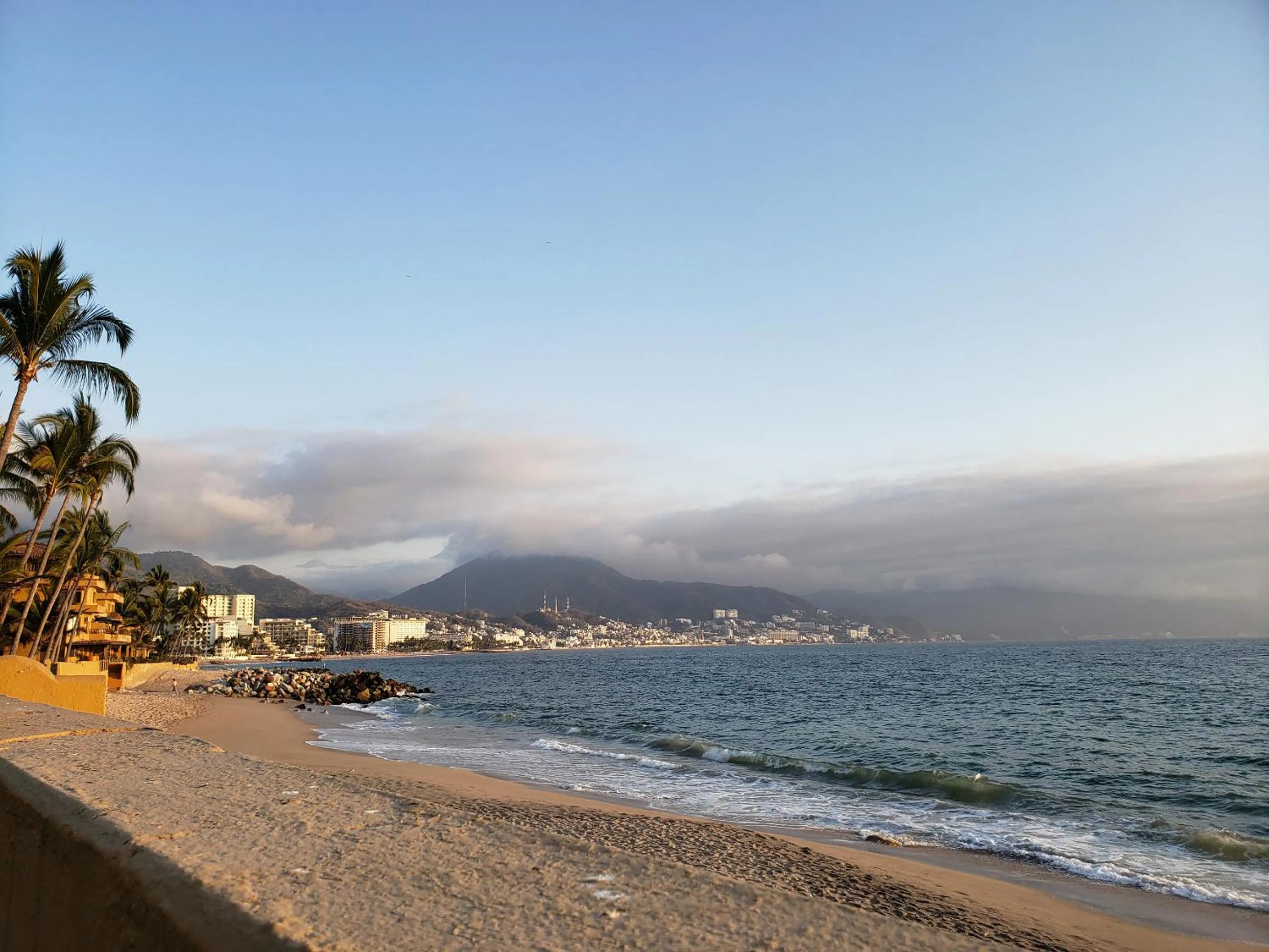 Beach in Hermoso alojamiento en los Tules, frente al mar en medio de hermosos jardines, es Unico!!!