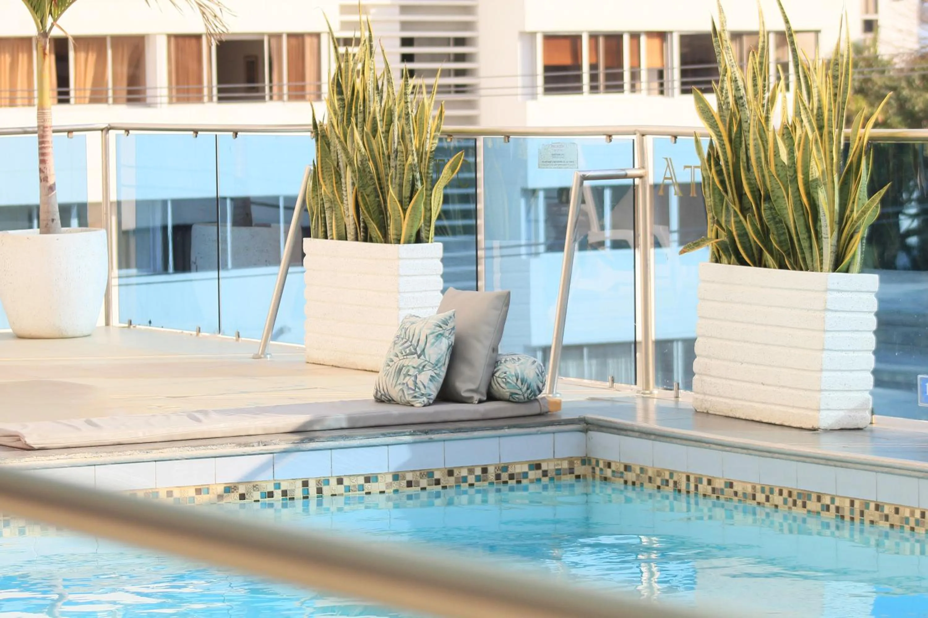 Swimming pool in Hotel Atlantic Lux