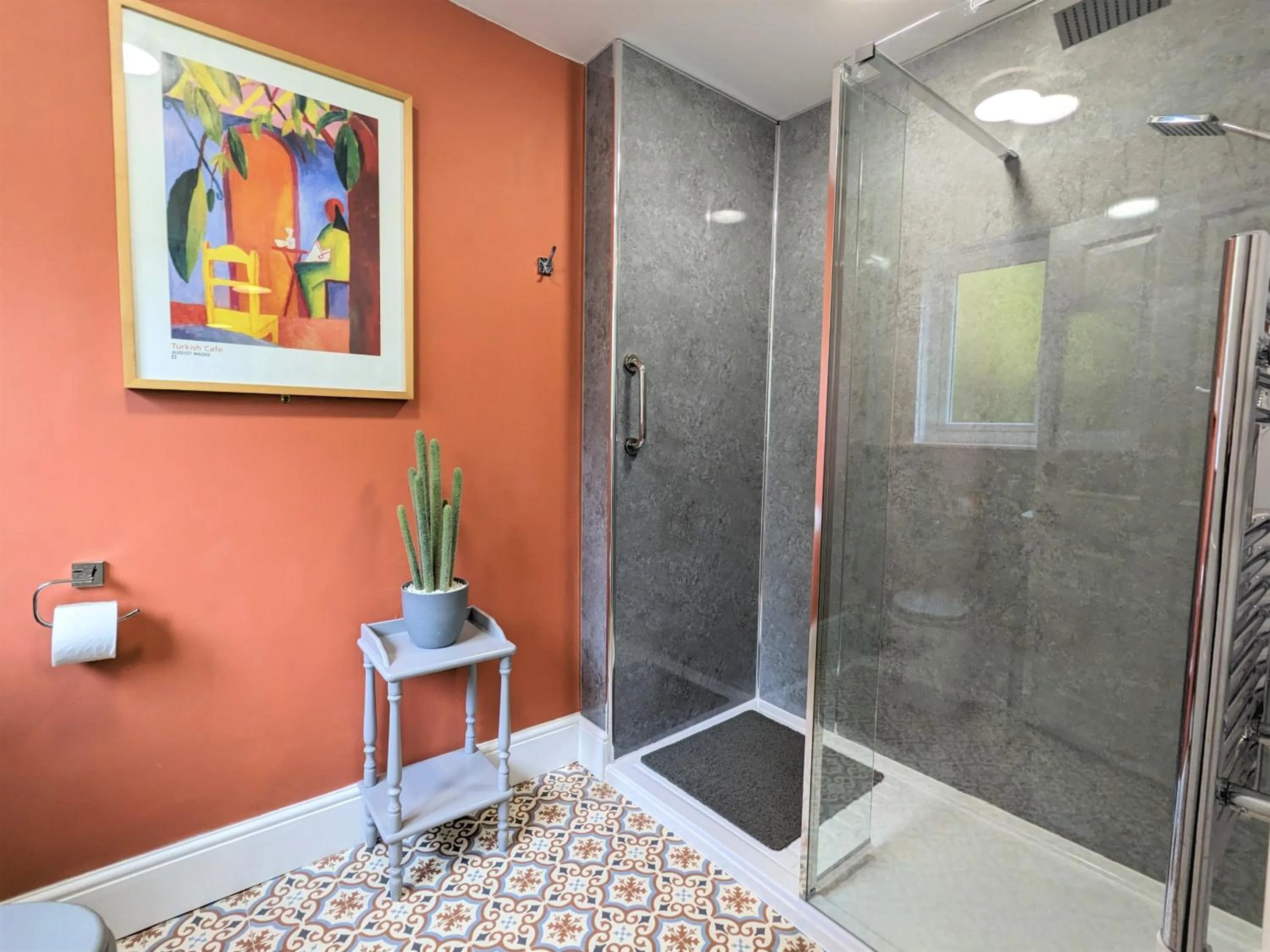 Shower in Foxhills of Shanklin