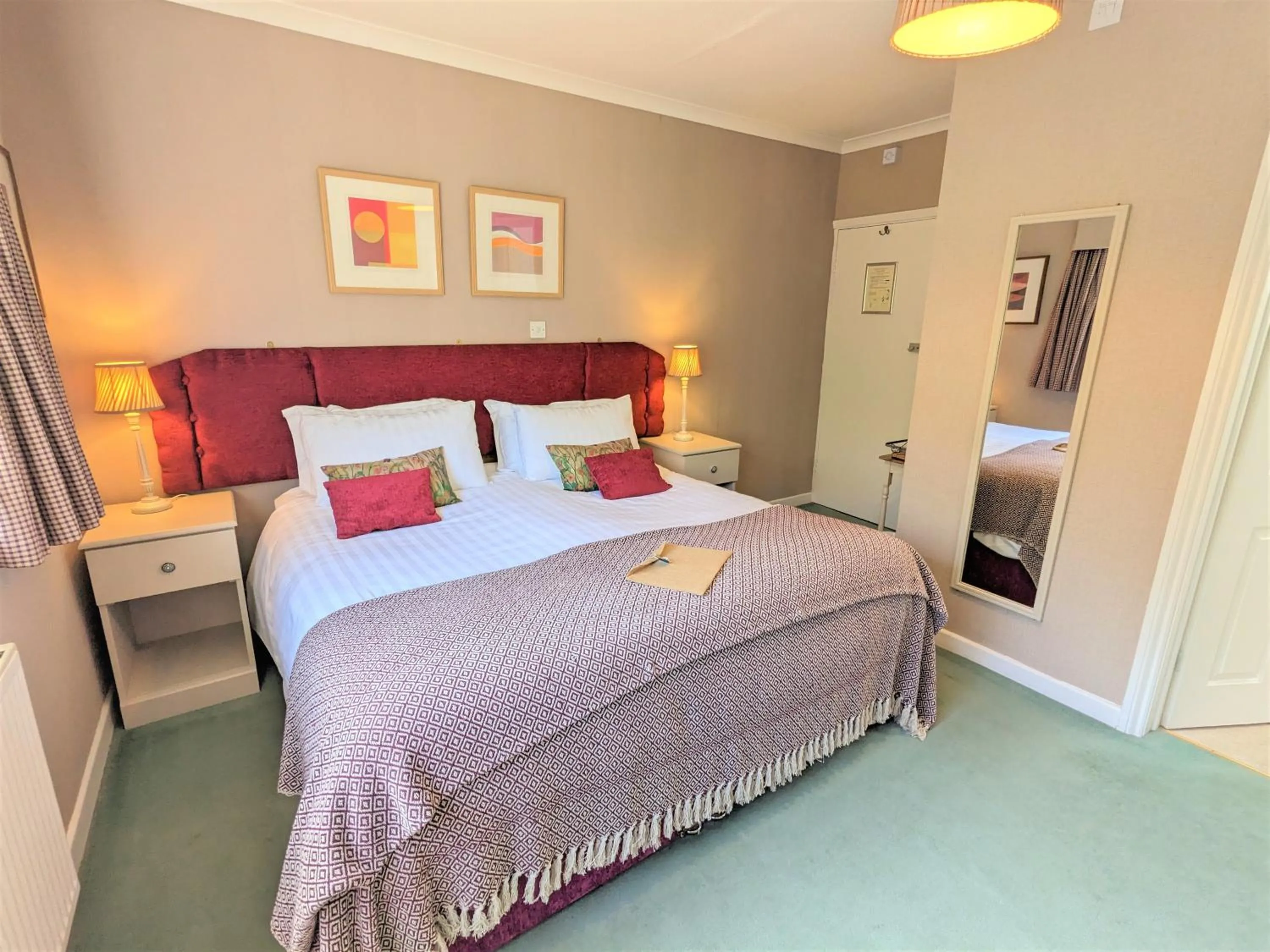 Bedroom, Bed in Foxhills of Shanklin