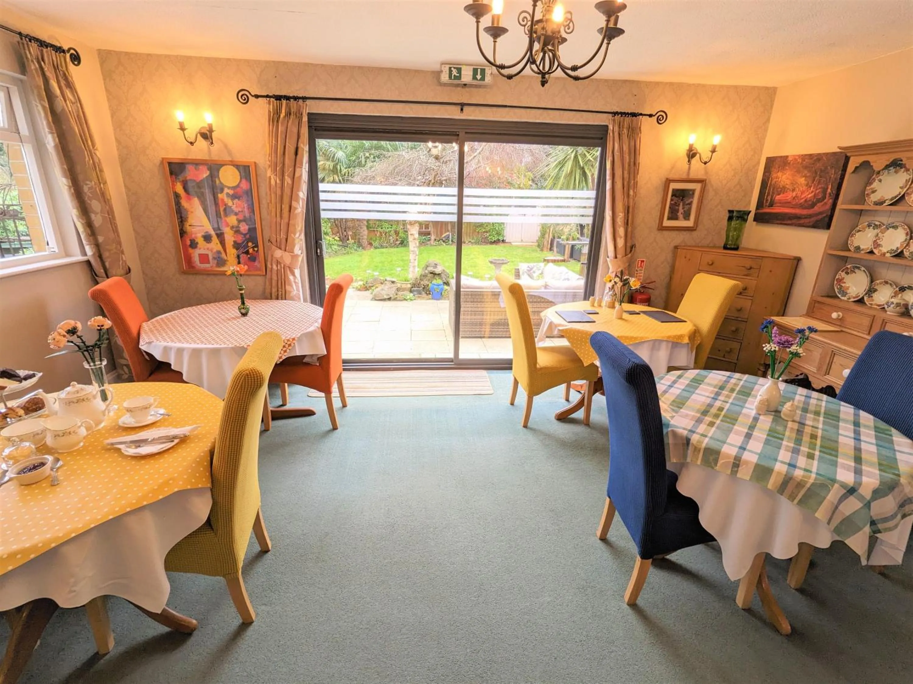 Dining area in Foxhills of Shanklin