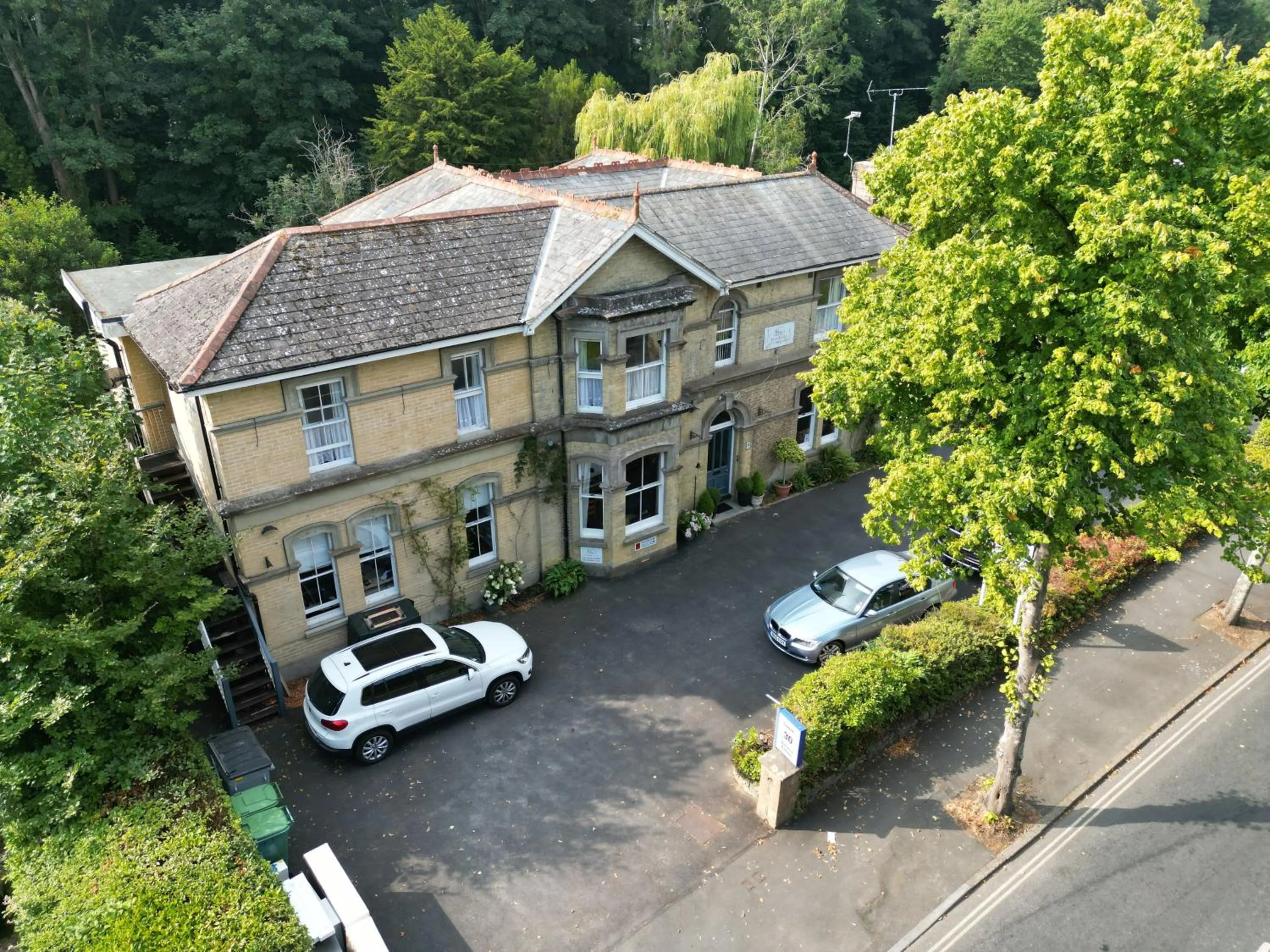 Property building in Foxhills of Shanklin