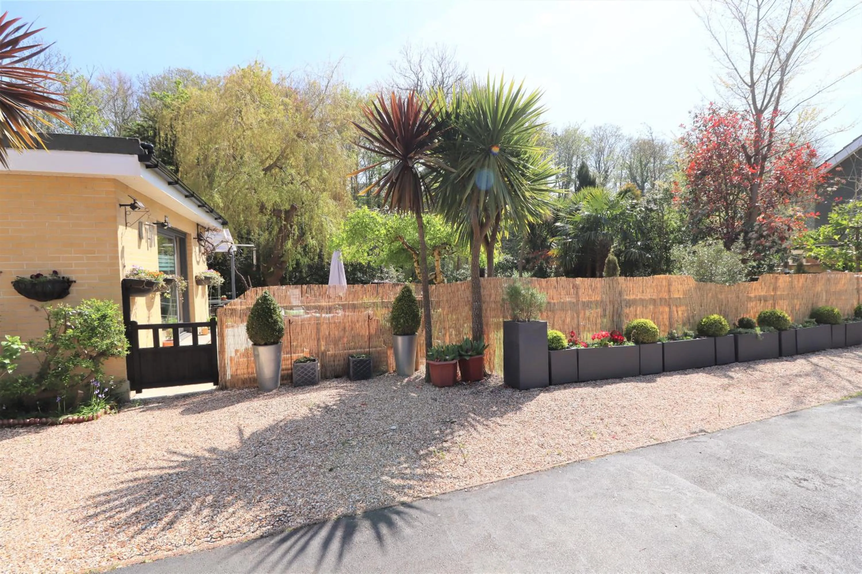 Property building in Foxhills of Shanklin