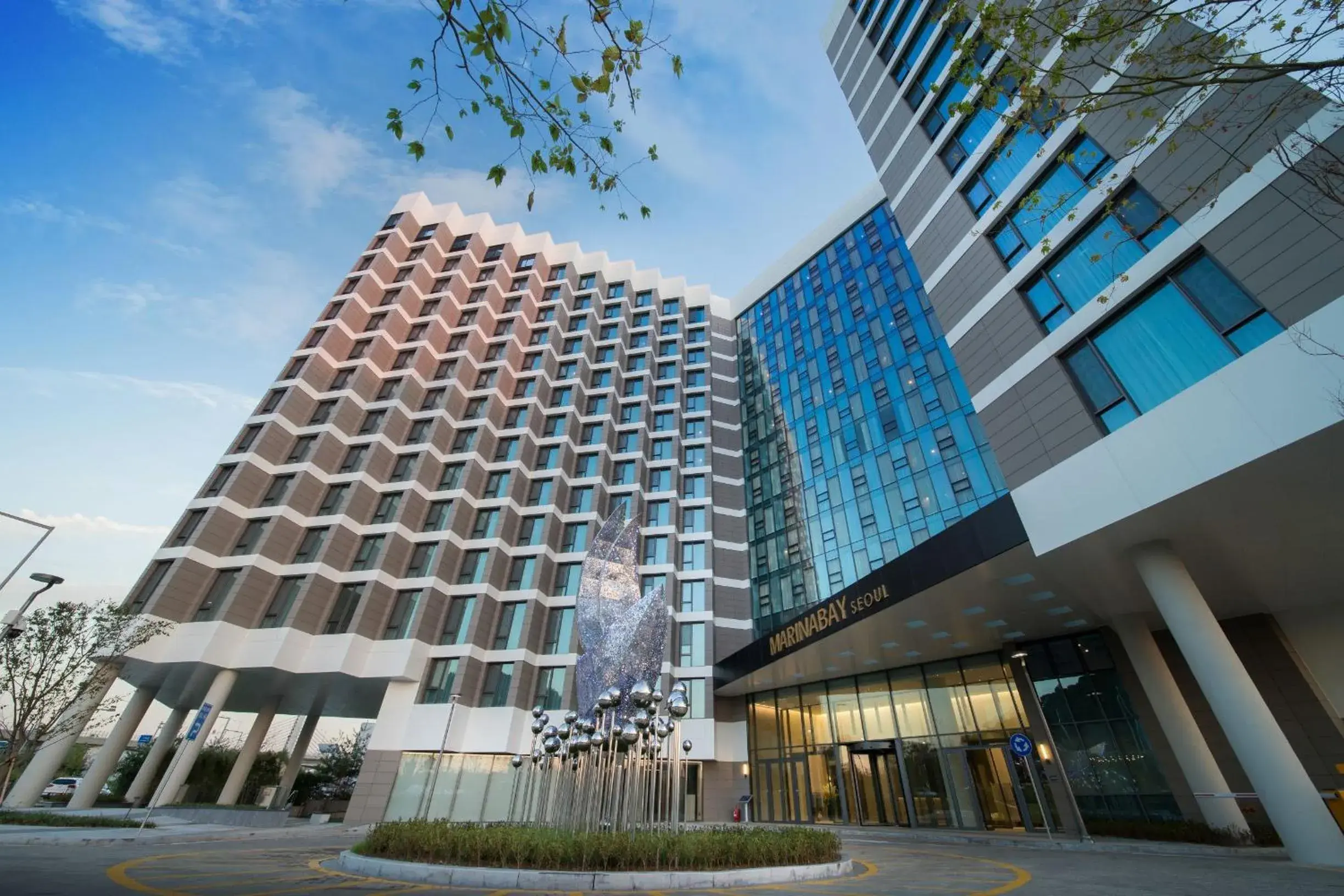 Facade/entrance in Hotel Marinabay Seoul Facade/entrance in Hotel Marinabay Seoul