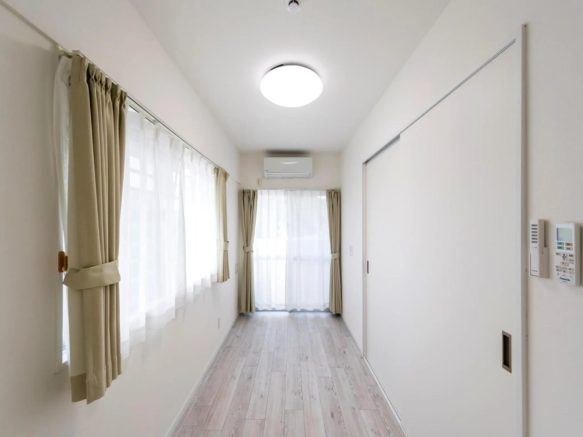 Photo of the whole room in Hotel Tomas Nago